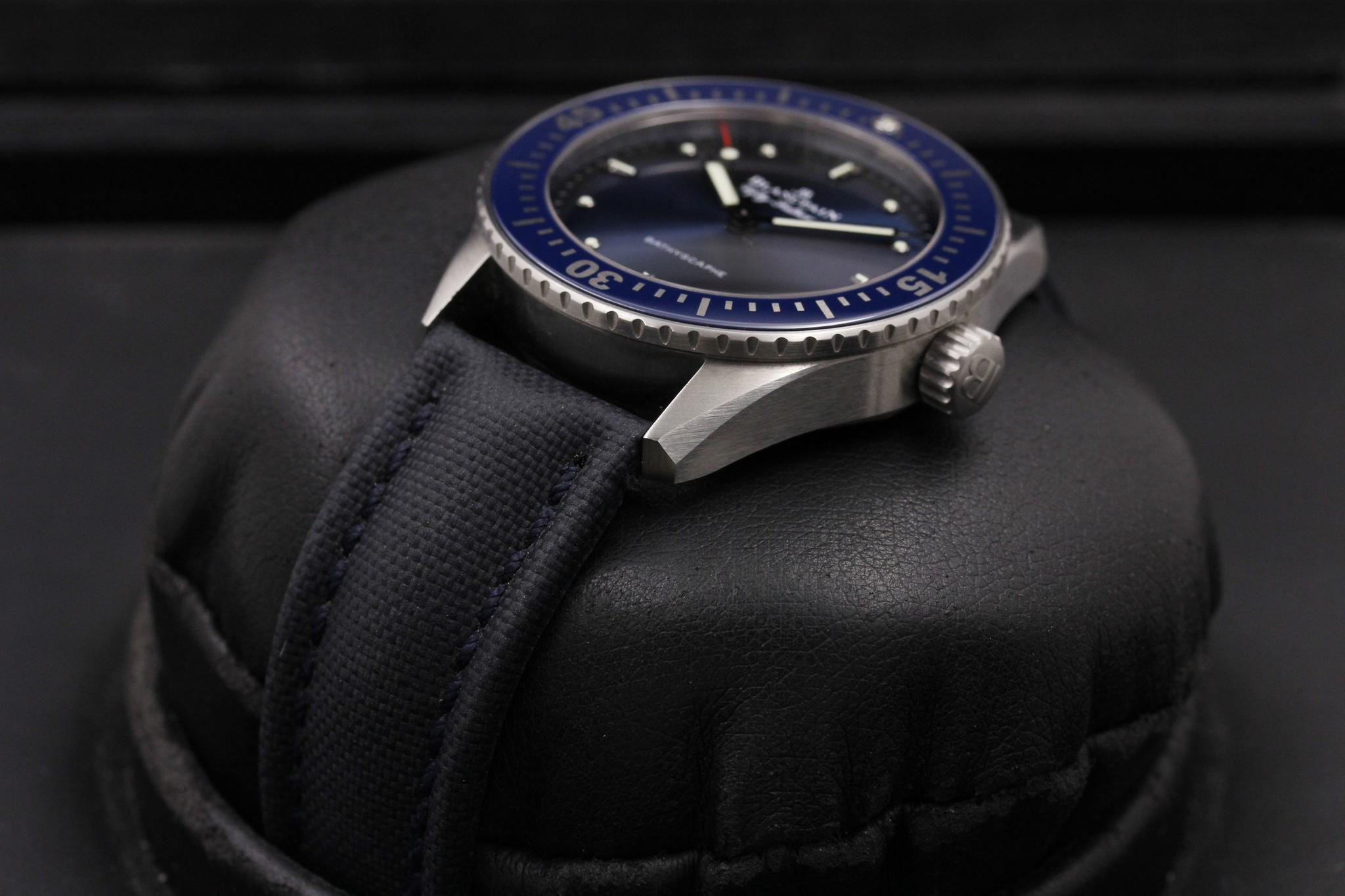 Watch Image 2