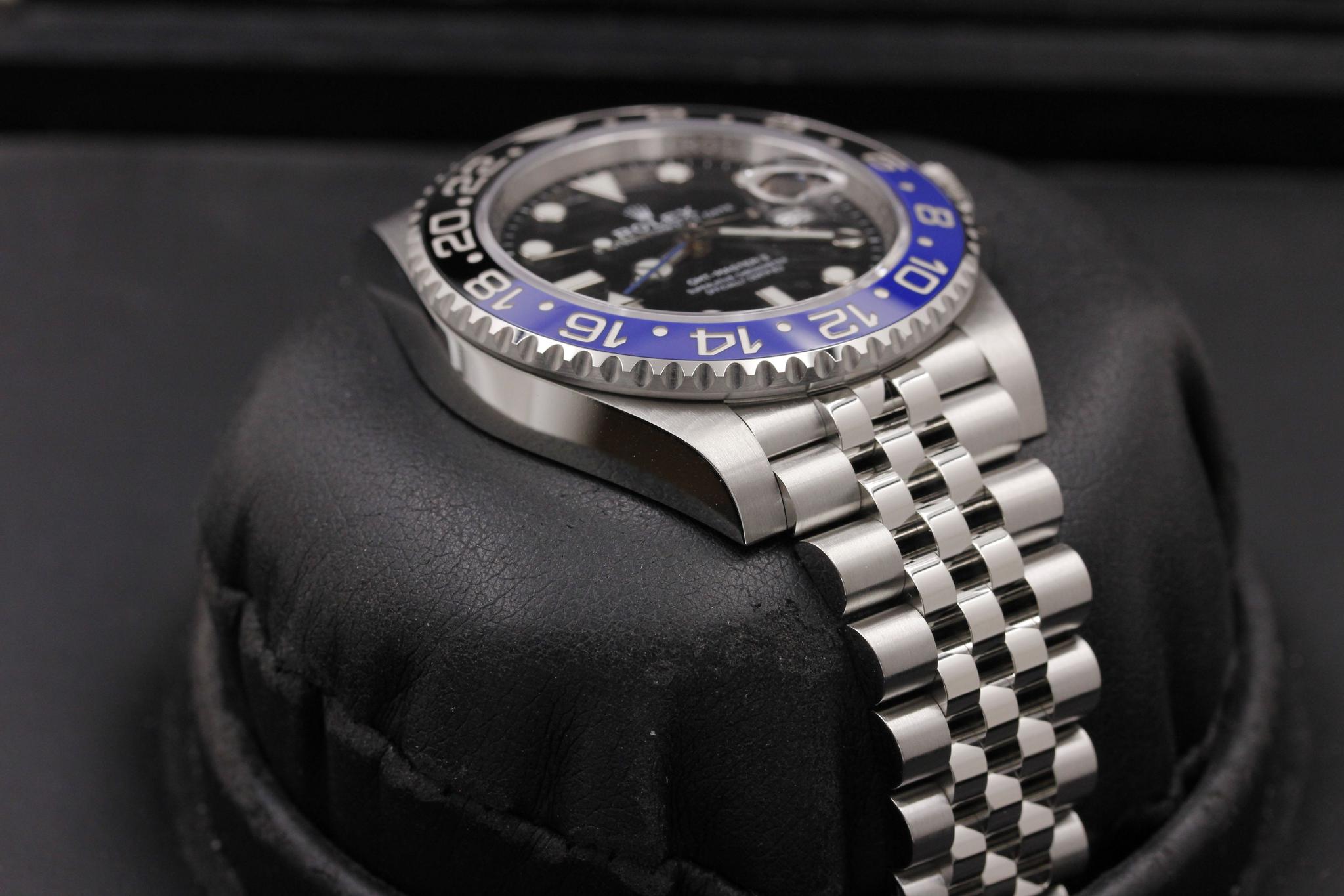 Watch Image 6
