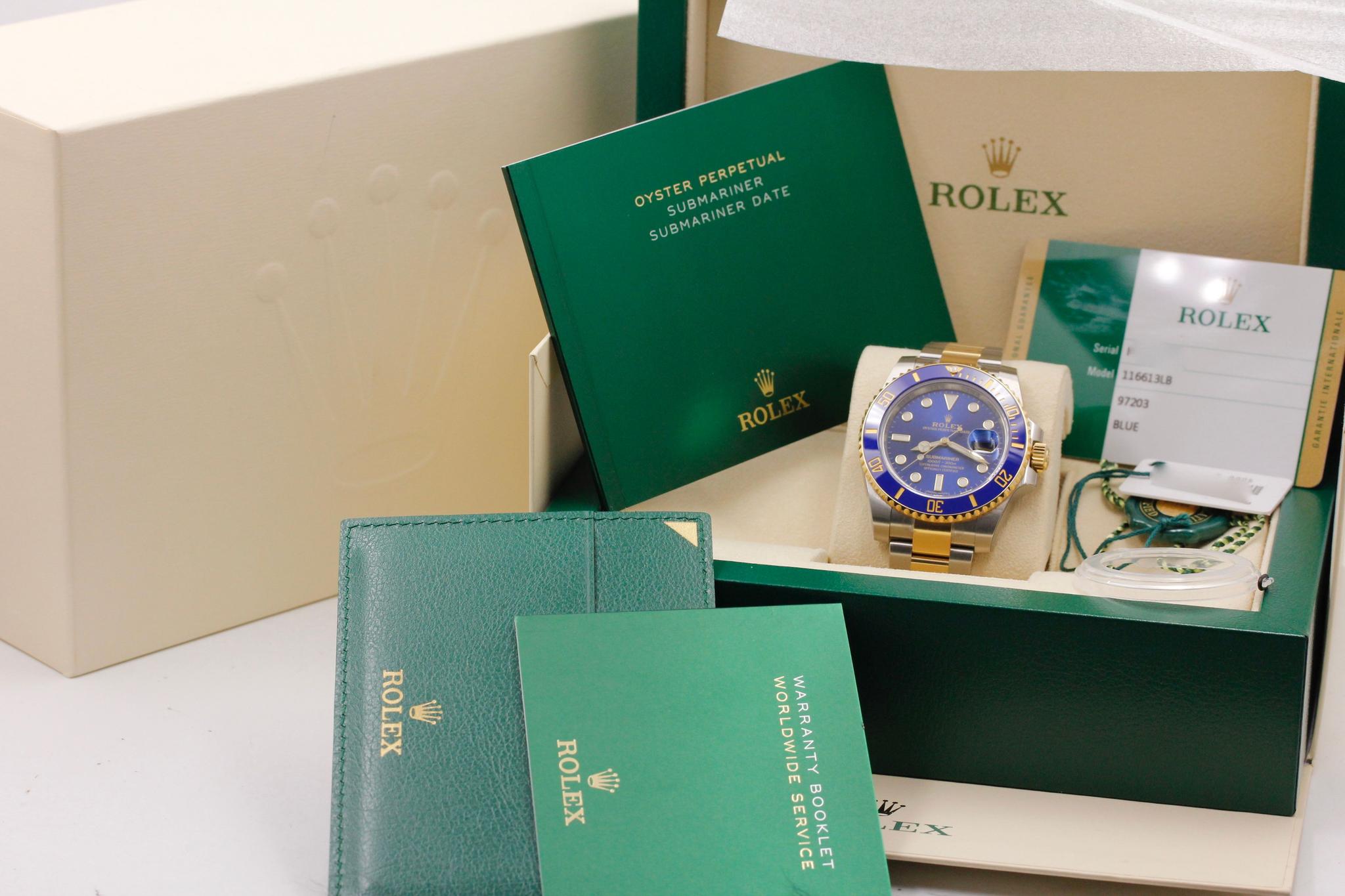 Watch Image 11