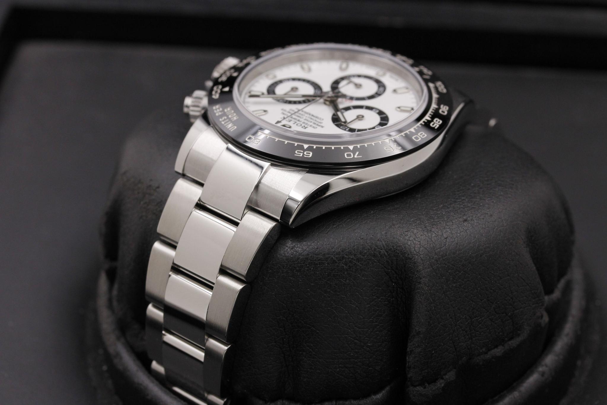 Watch Image 5