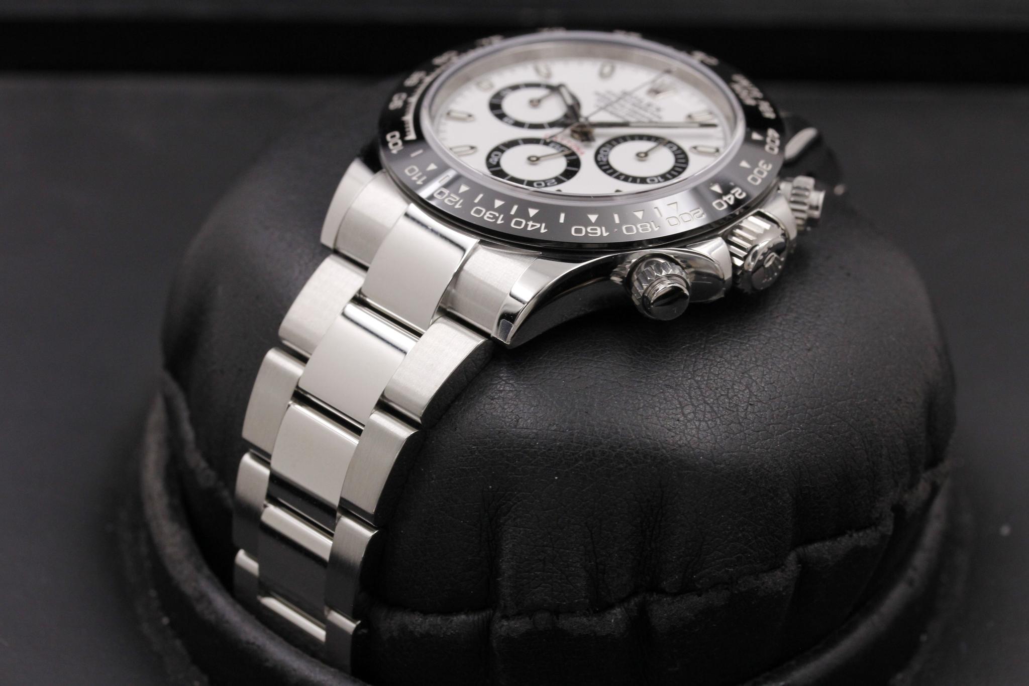 Watch Image 2