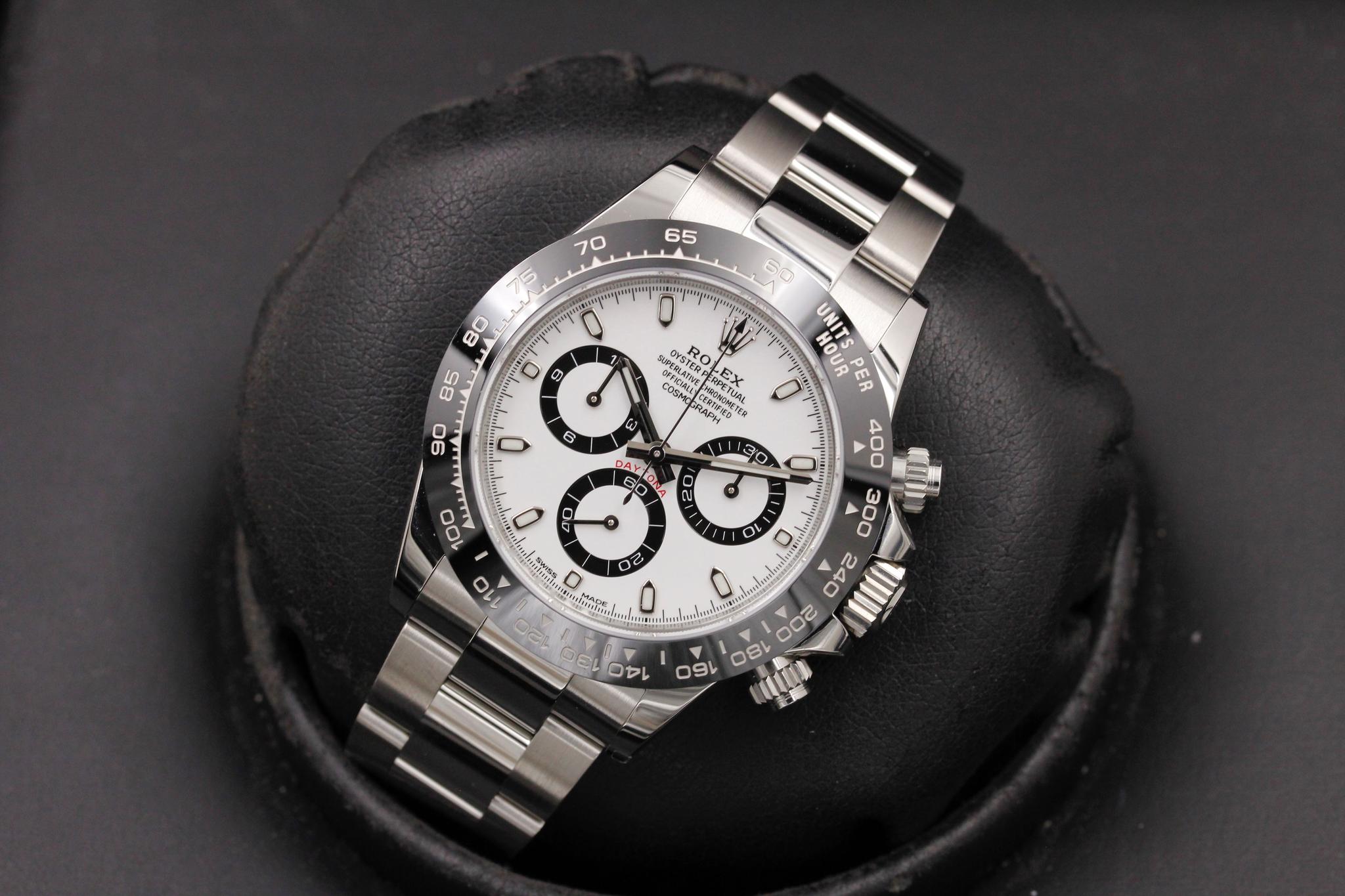 Watch Image 9