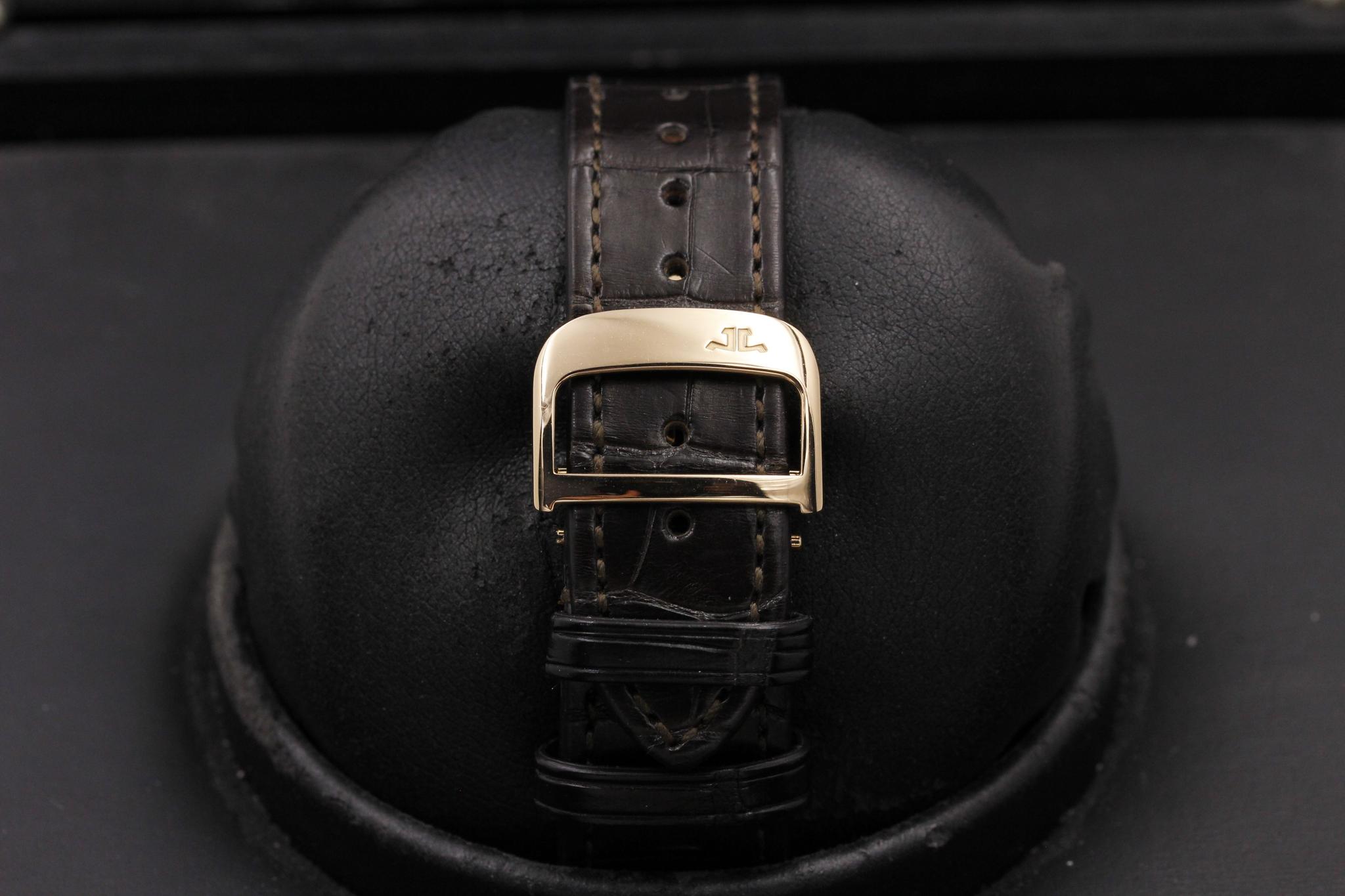 Watch Image 8