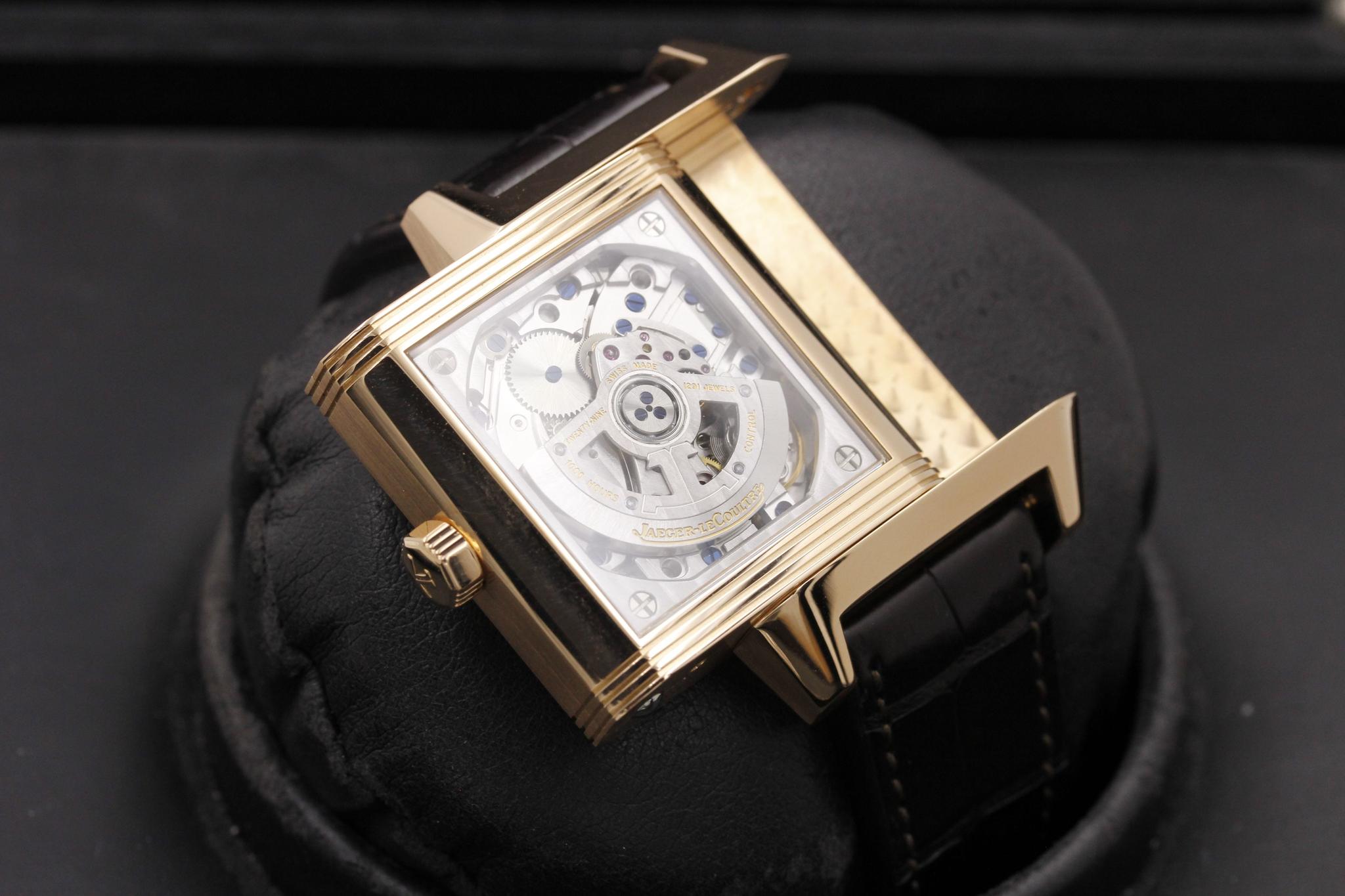 Watch Image 12