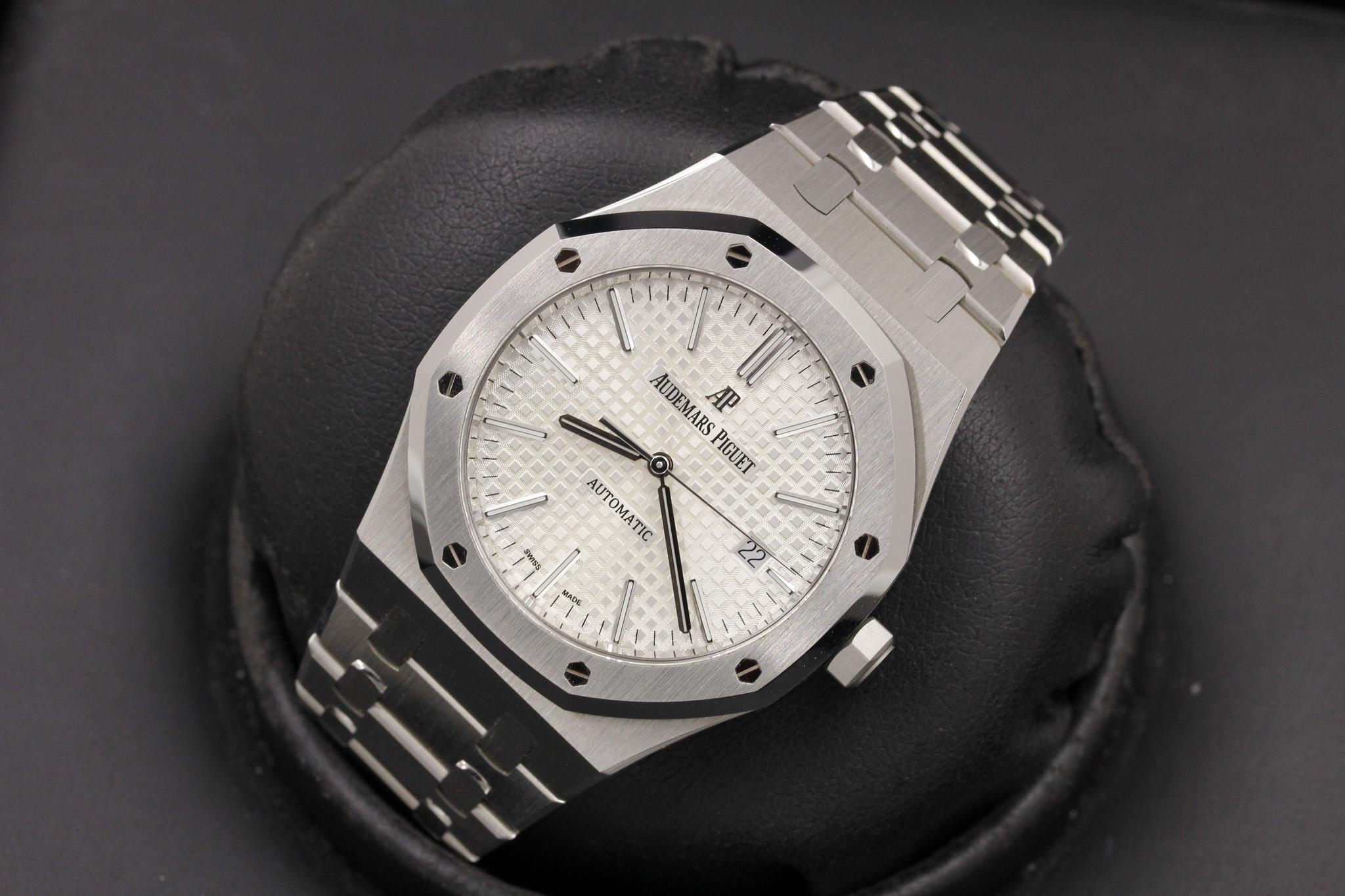Watch Image 9