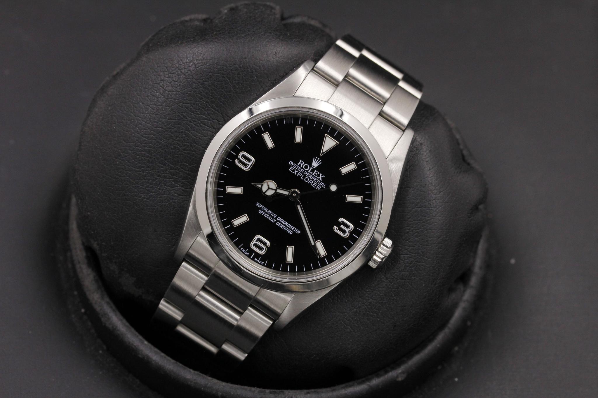 Watch Image 11