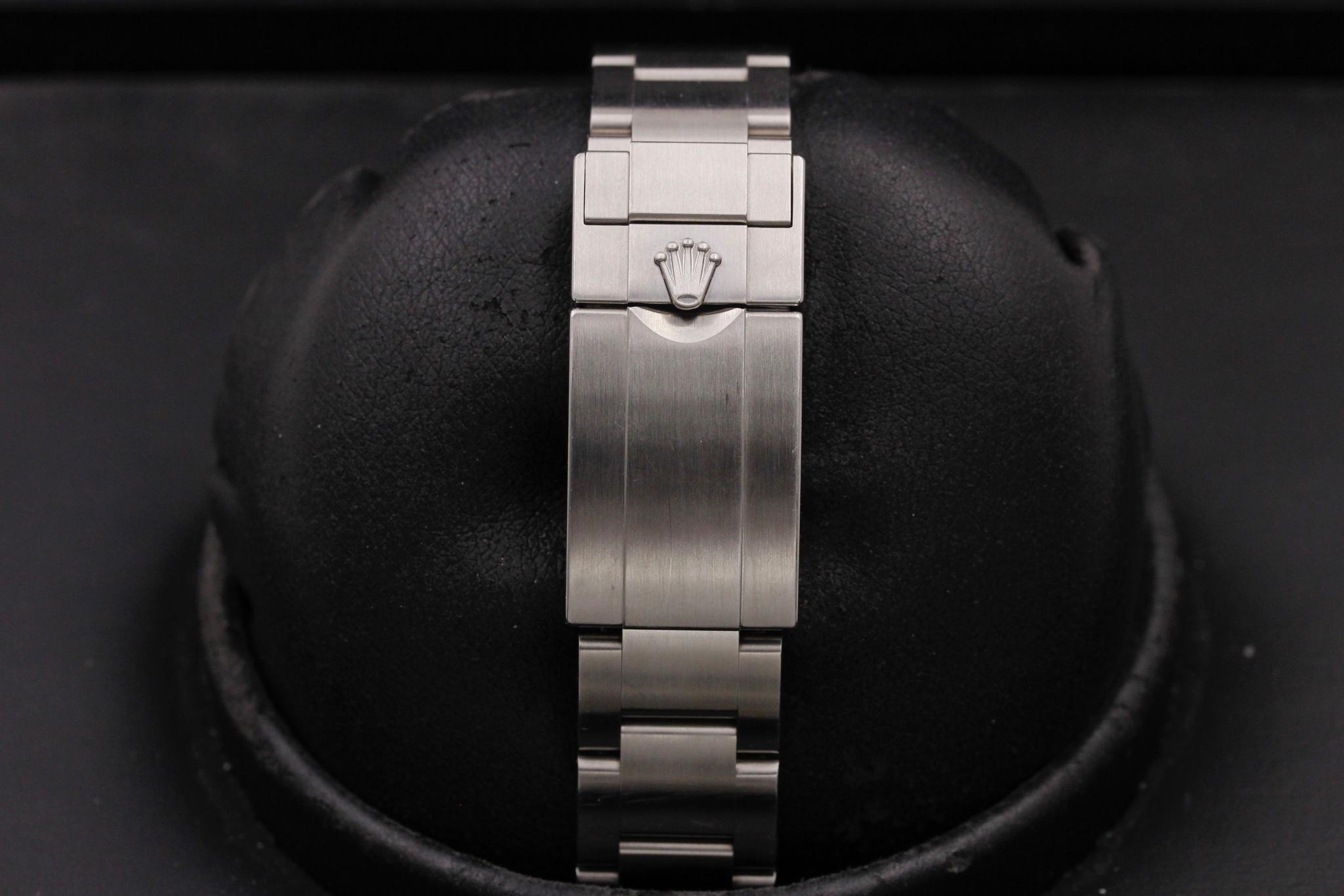 Watch Image 8