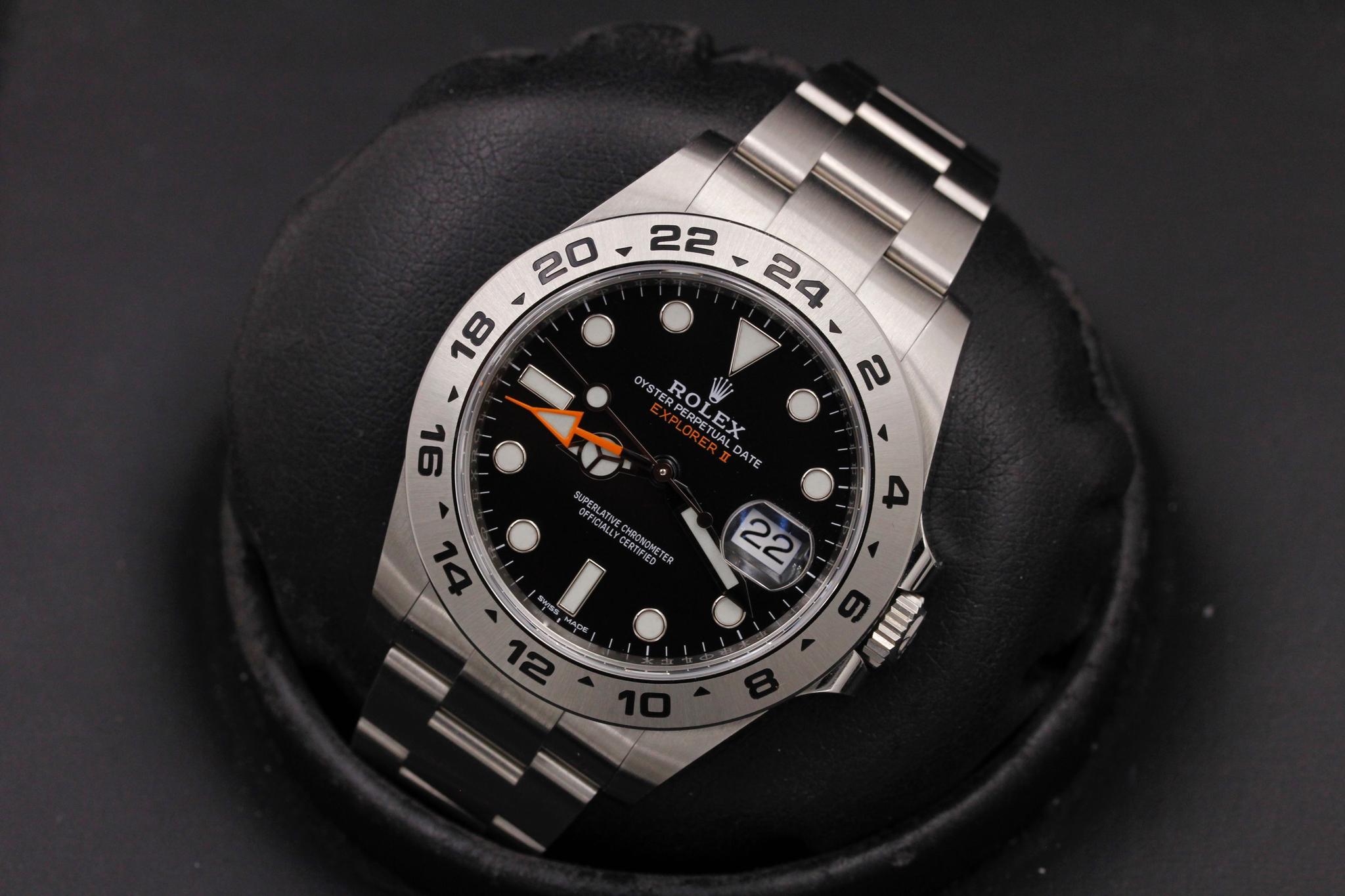 Watch Image 9