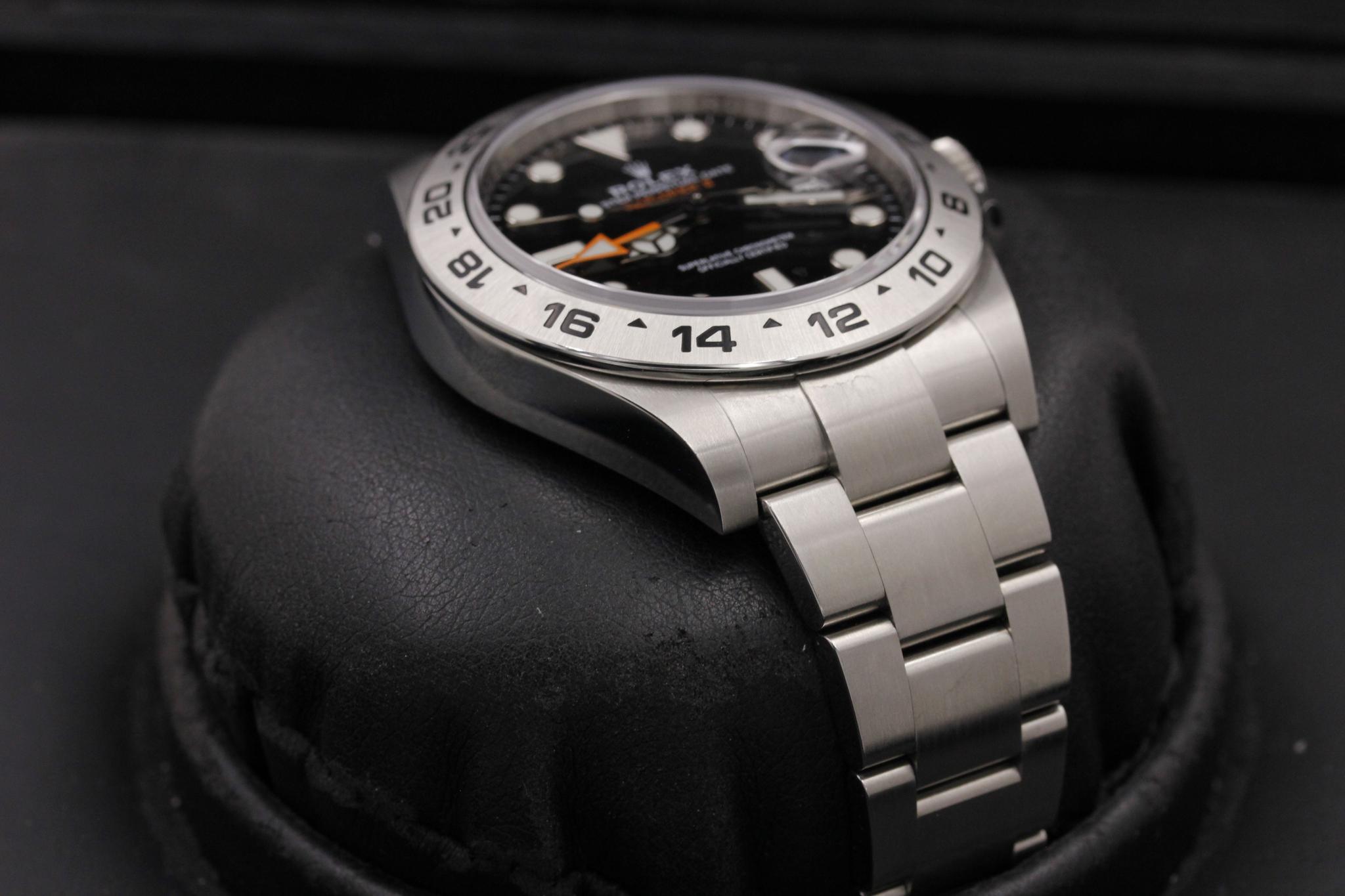 Watch Image 6