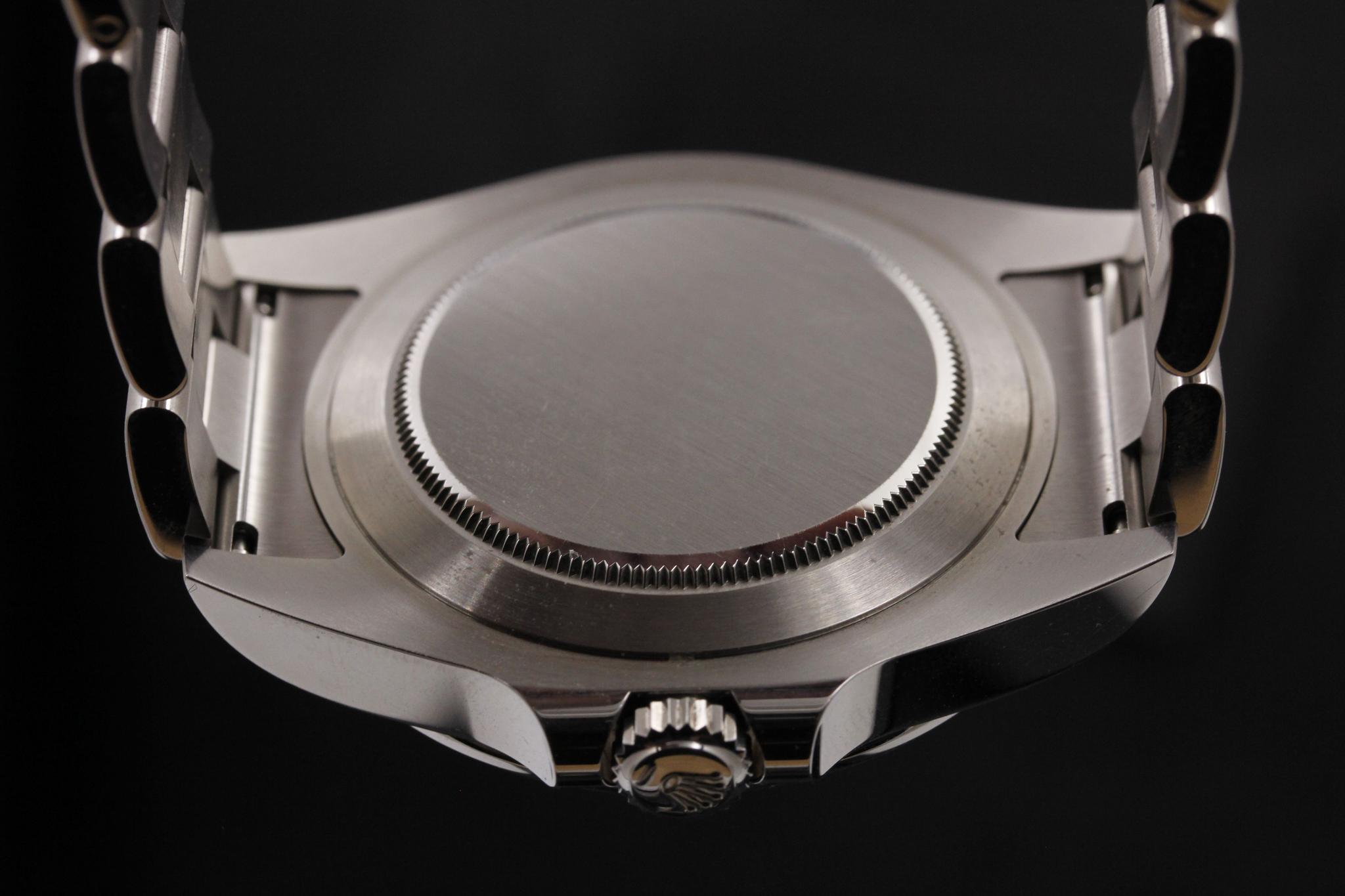 Watch Image 7