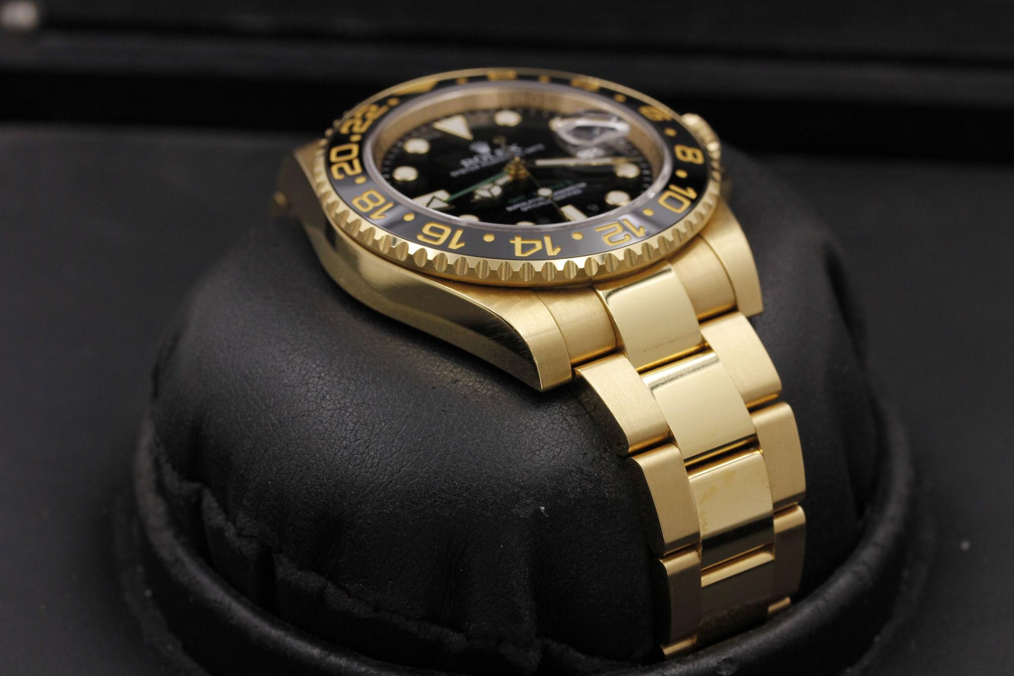 Watch Image 6