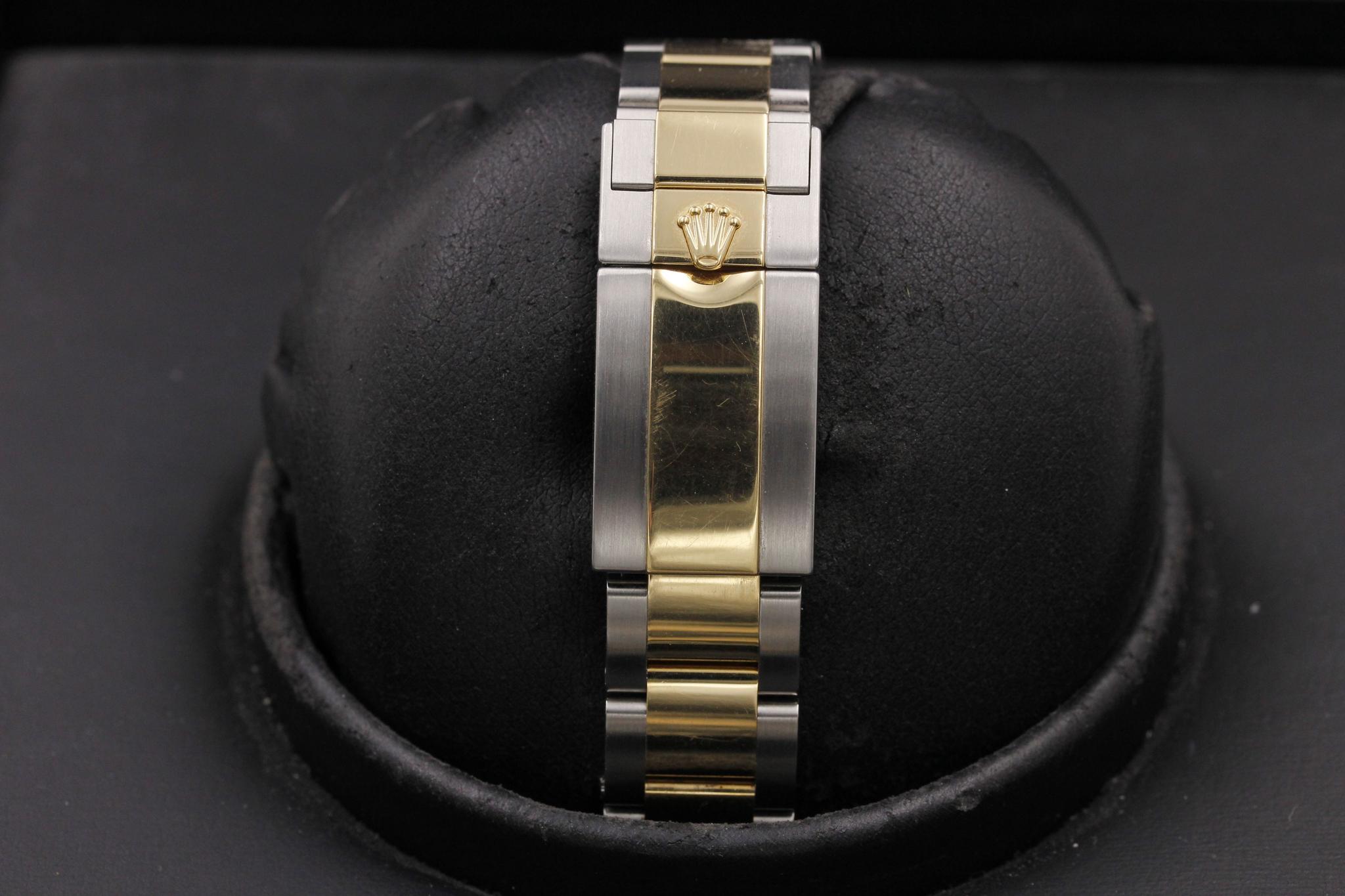 Watch Image 8