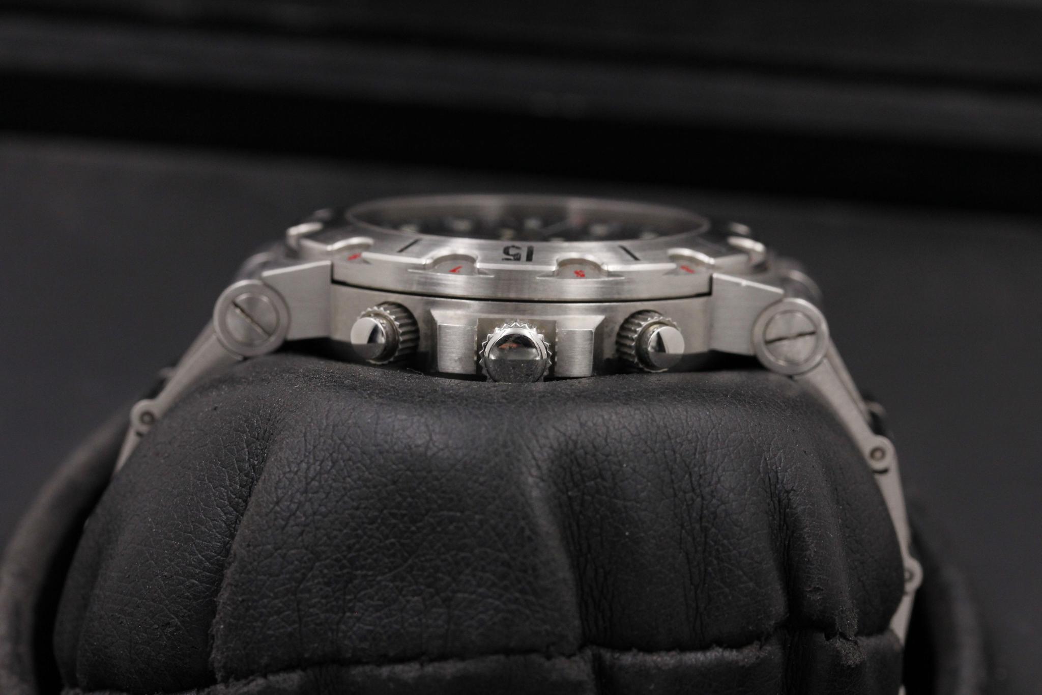 Watch Image 3