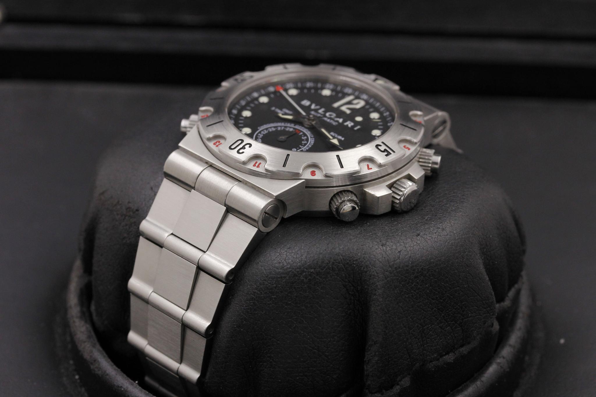 Watch Image 2
