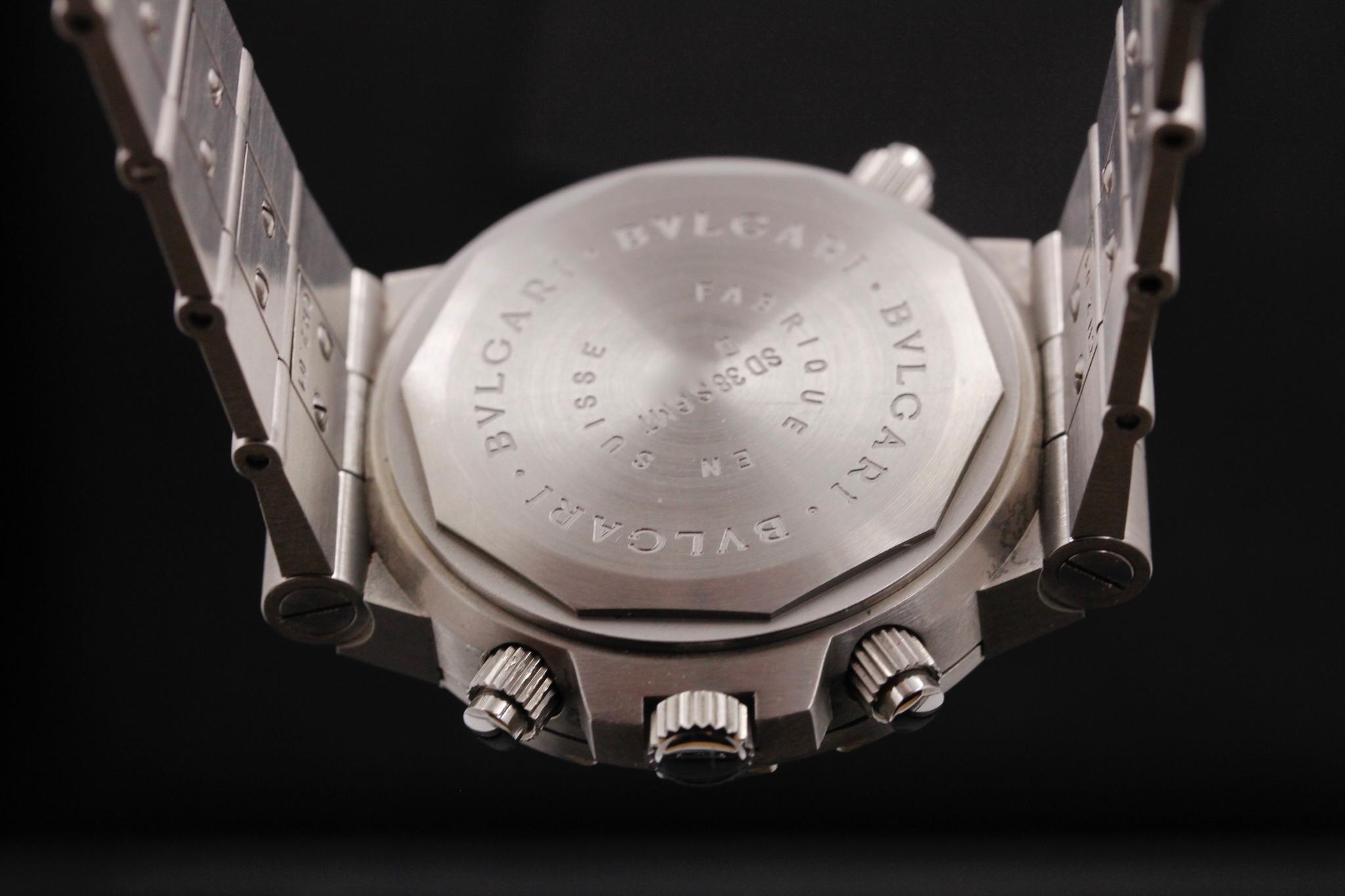 Watch Image 7