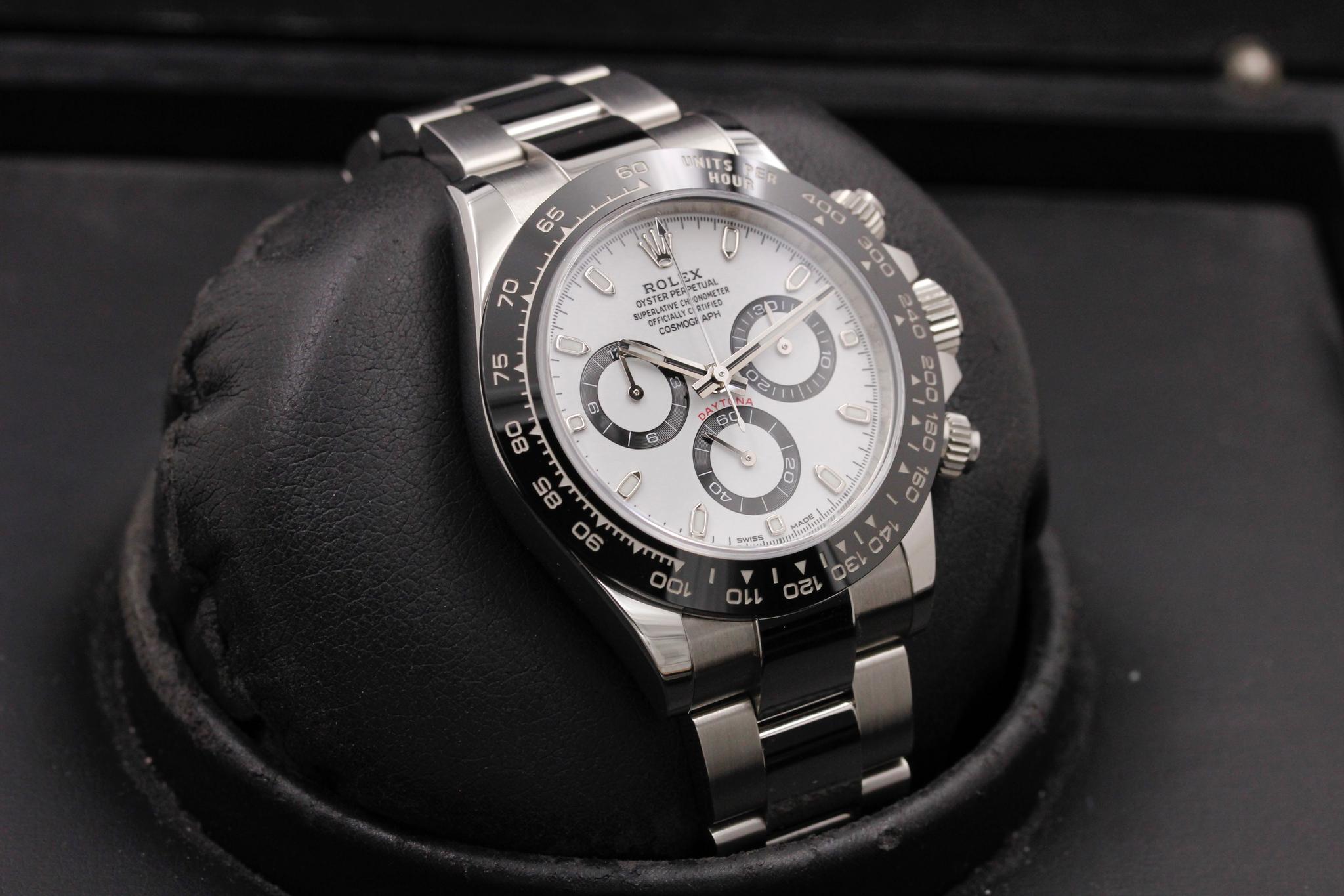 Watch Image 10
