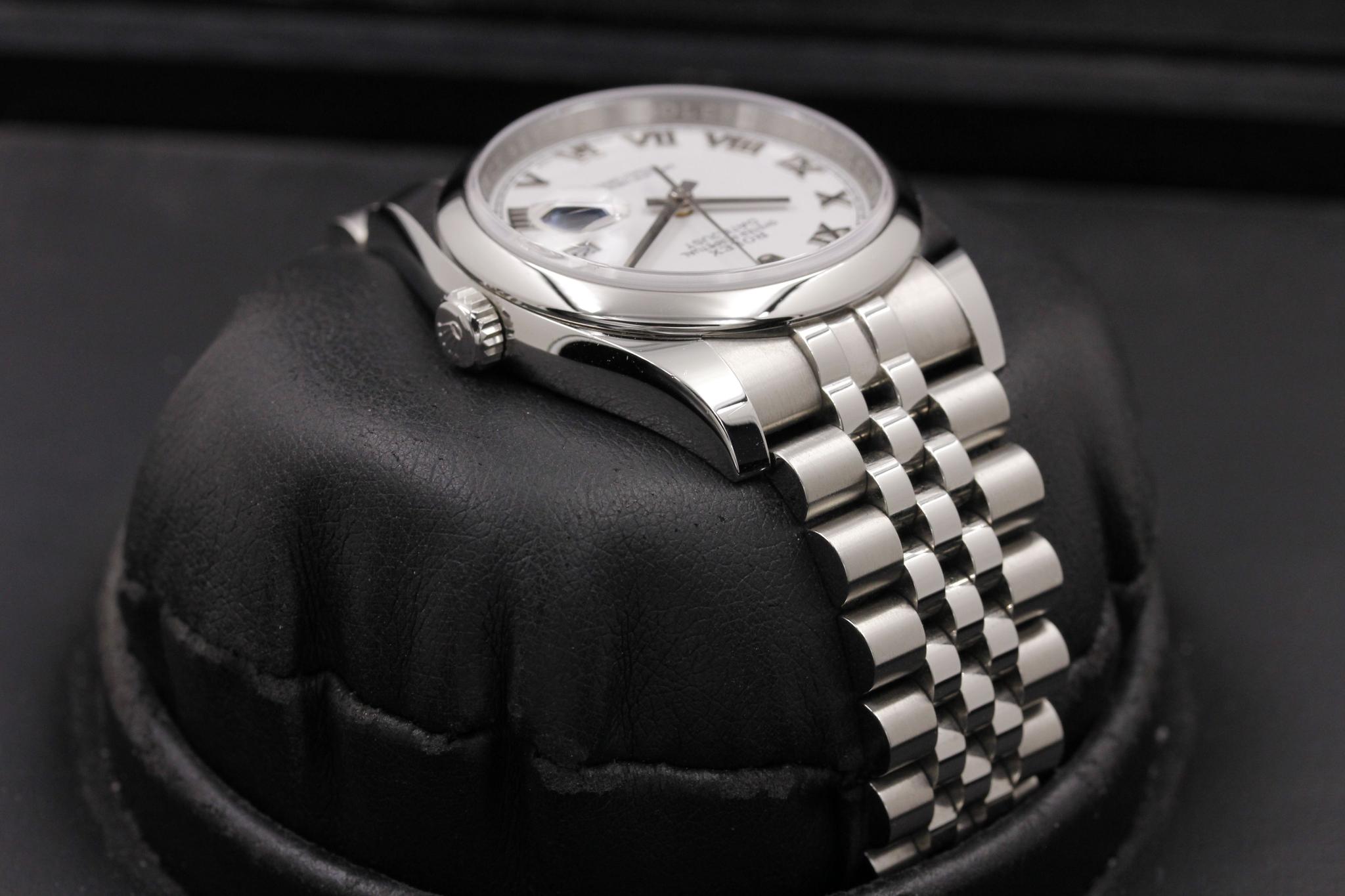 Watch Image 4