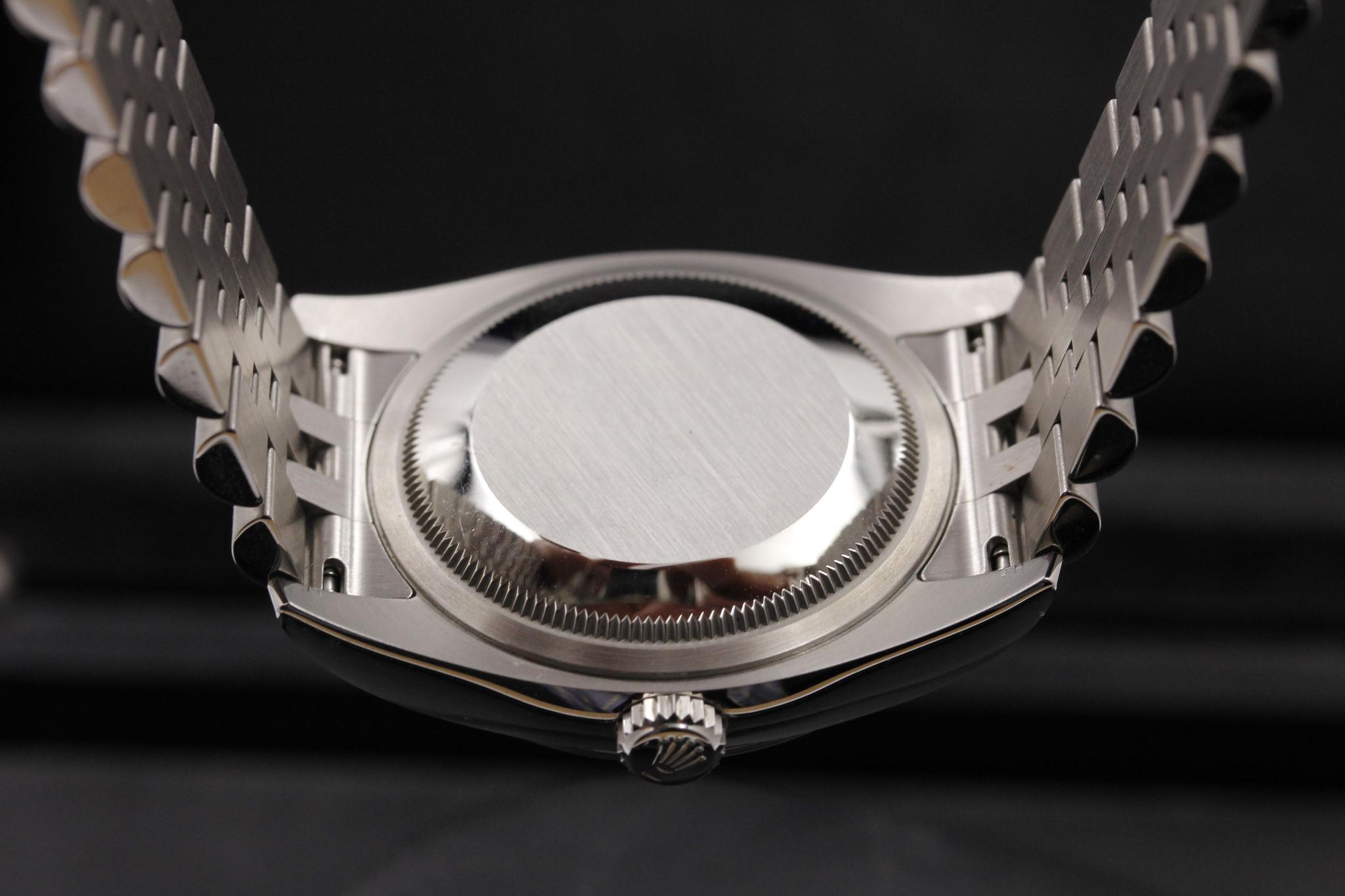 Watch Image 7