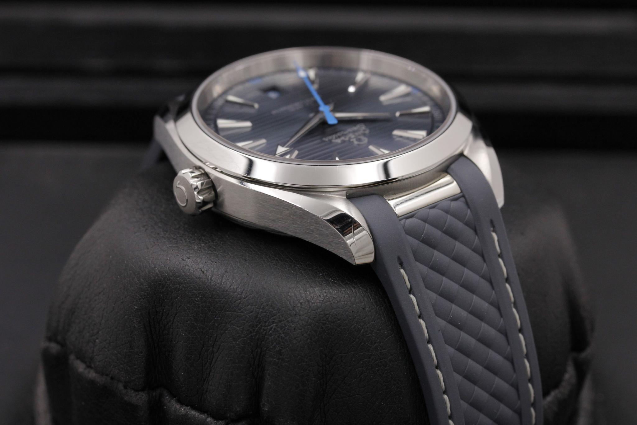 Watch Image 4