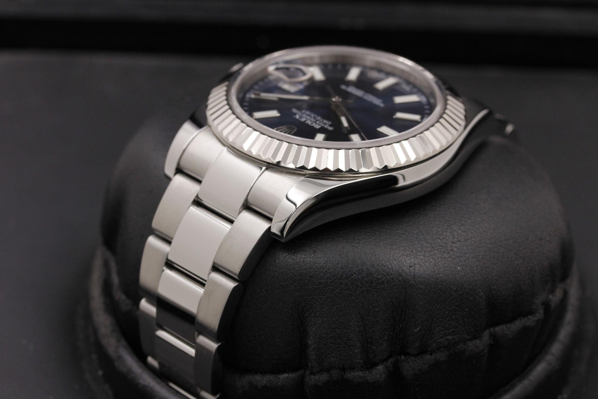 Watch Image 5
