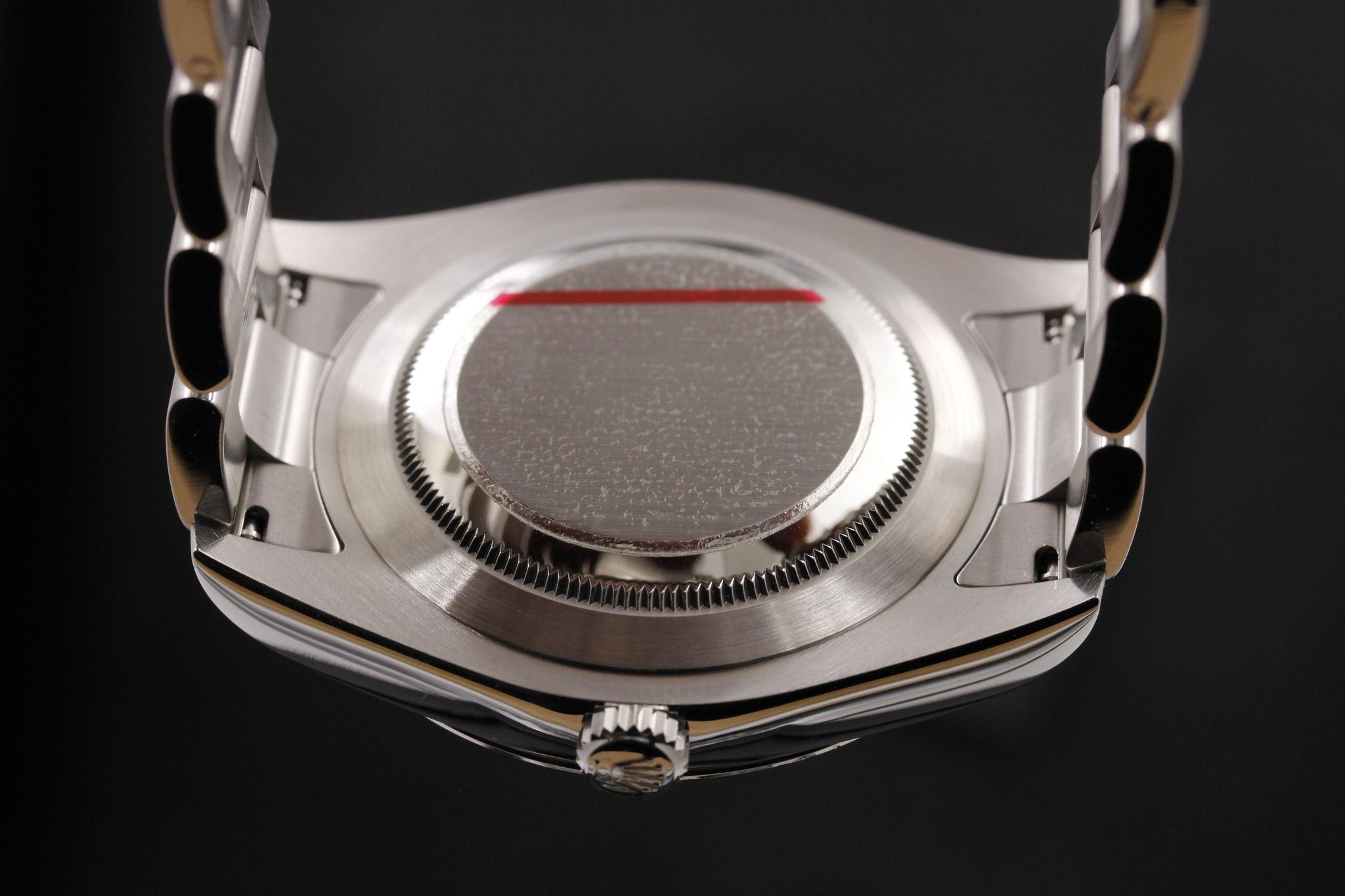 Watch Image 7