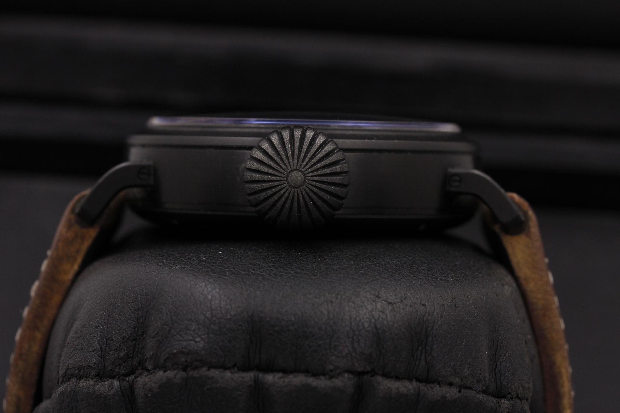 Watch Image 3