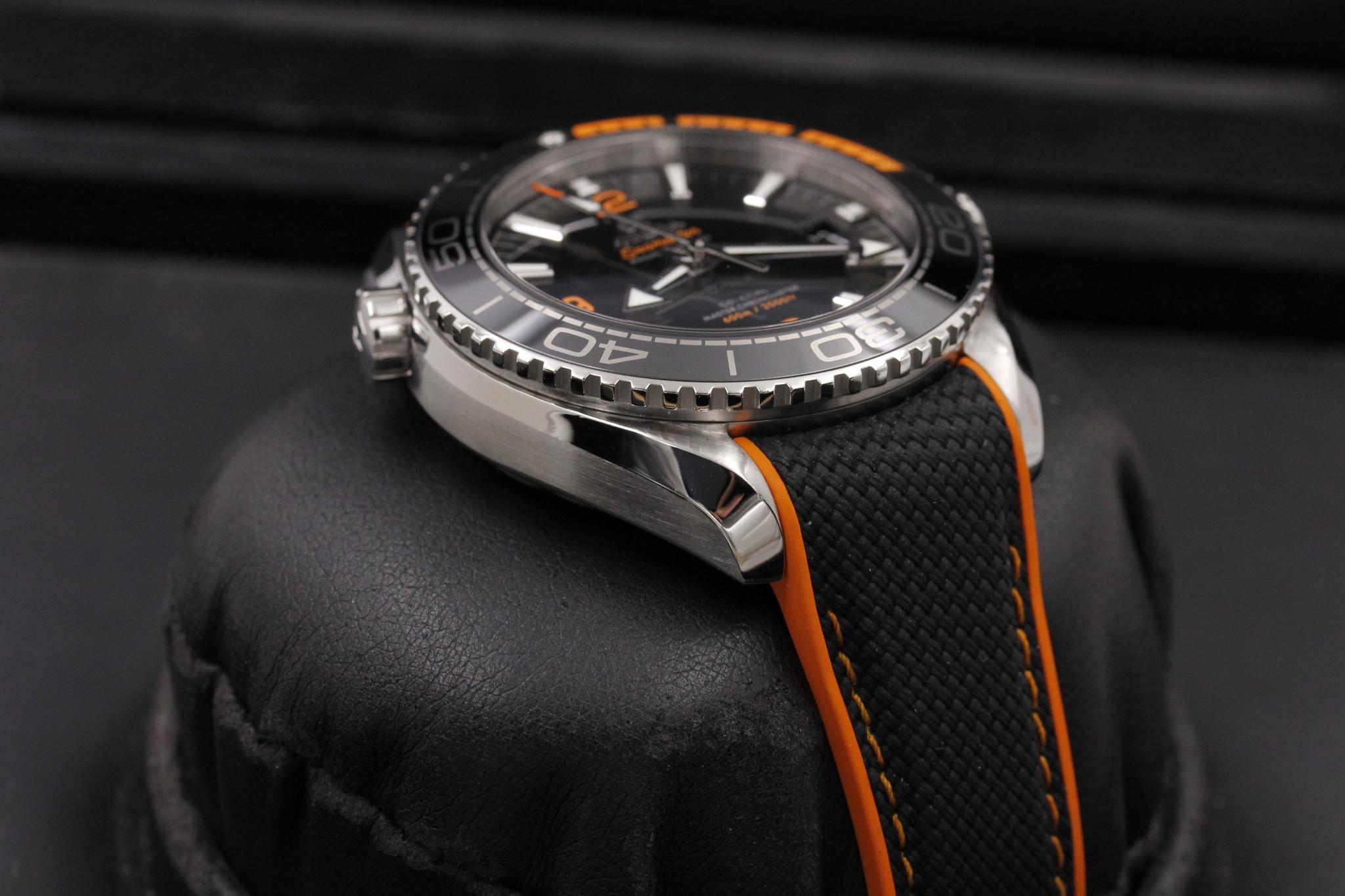 Watch Image 6