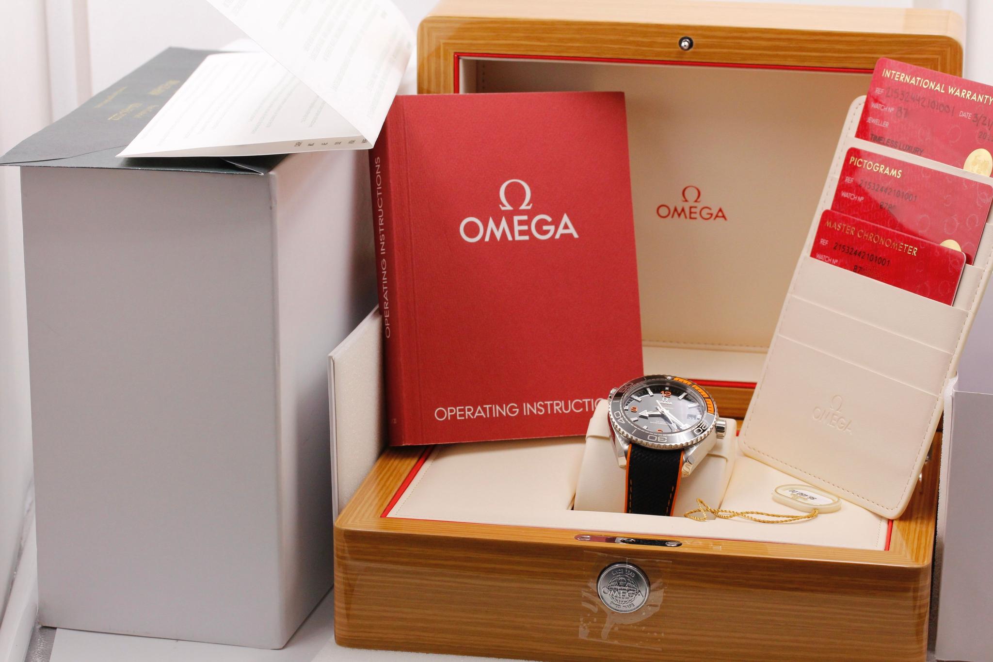 Watch Image 11