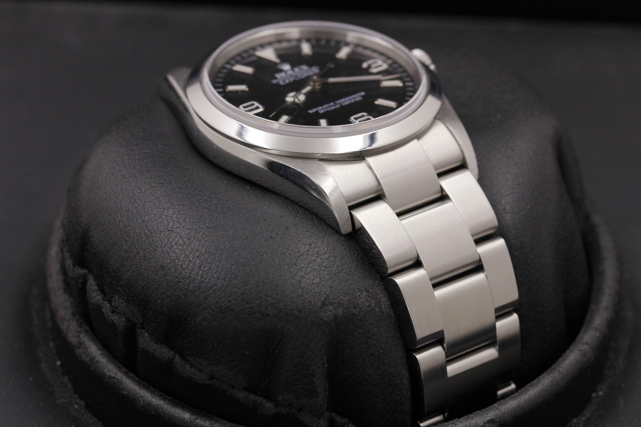 Watch Image 6
