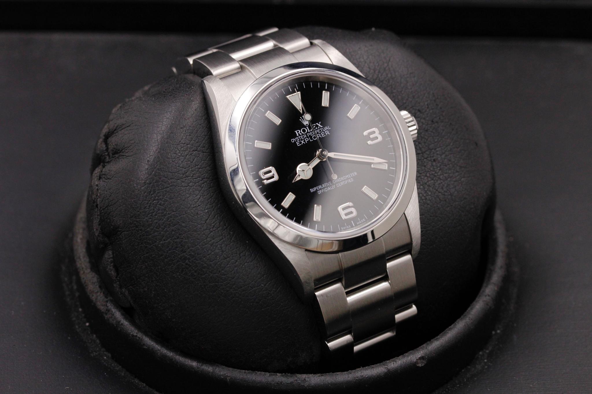Watch Image 11