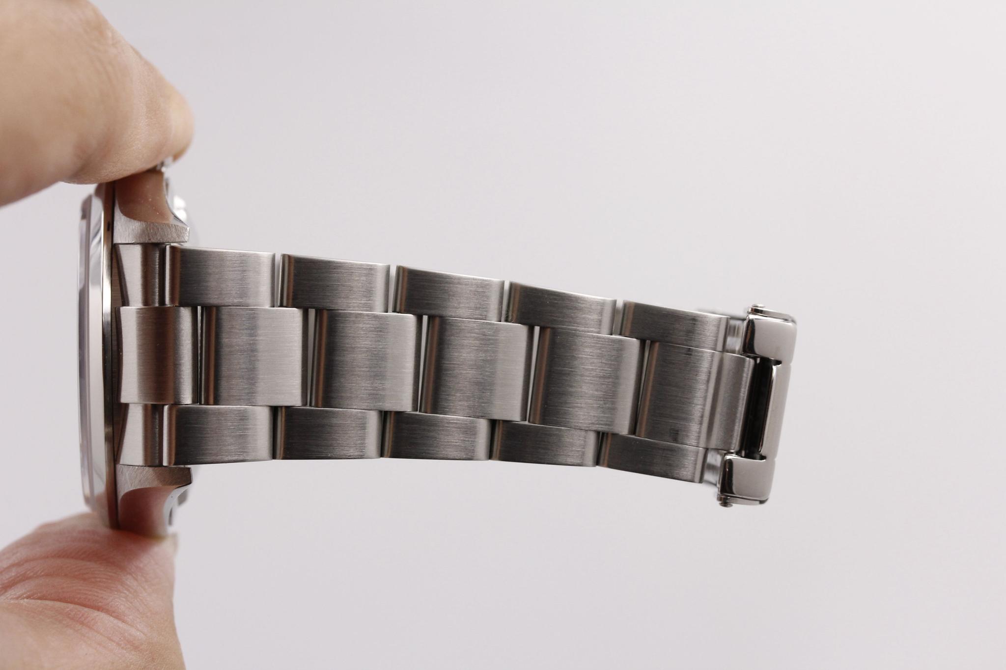 Watch Image 8