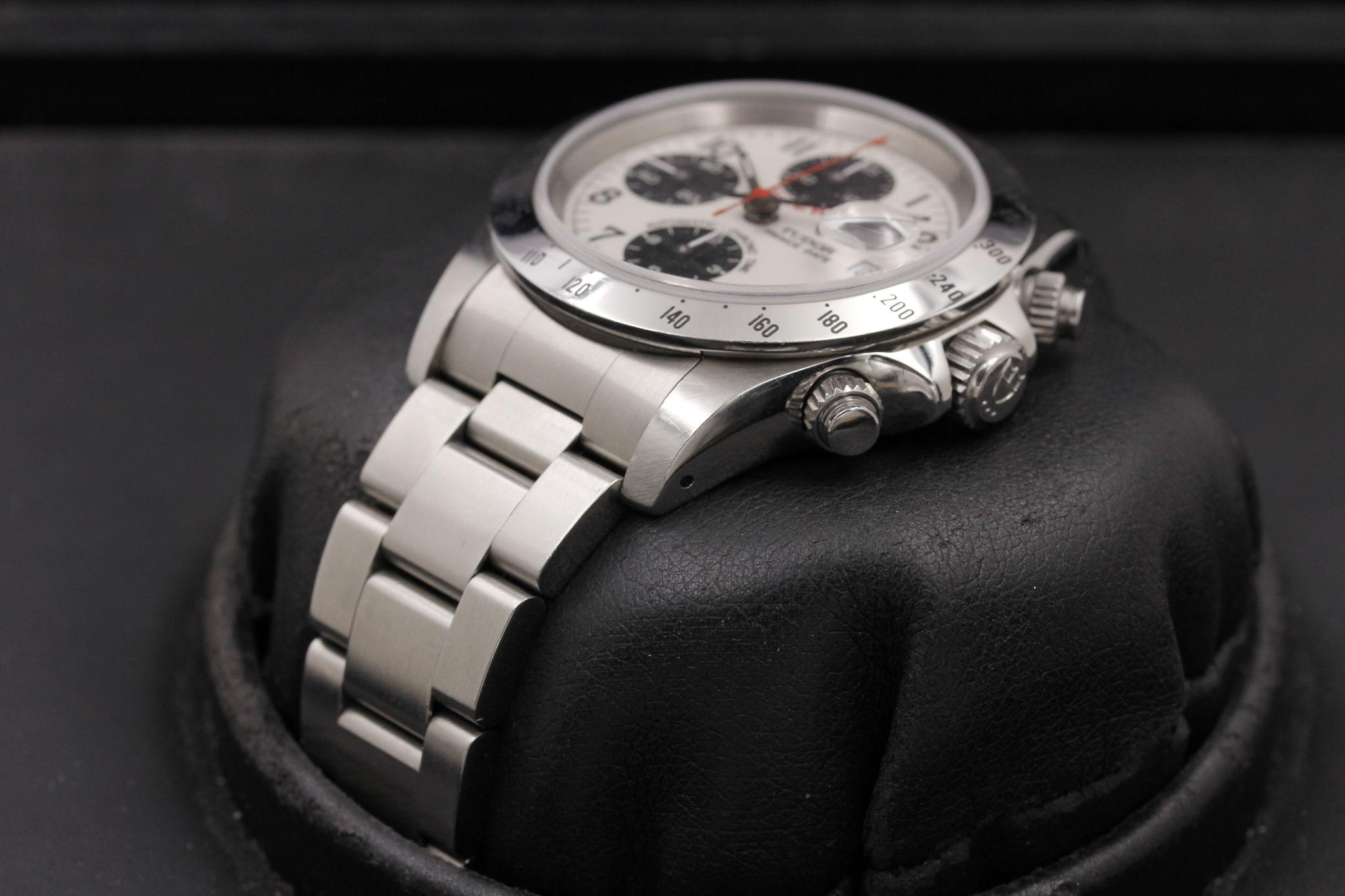 Watch Image 2