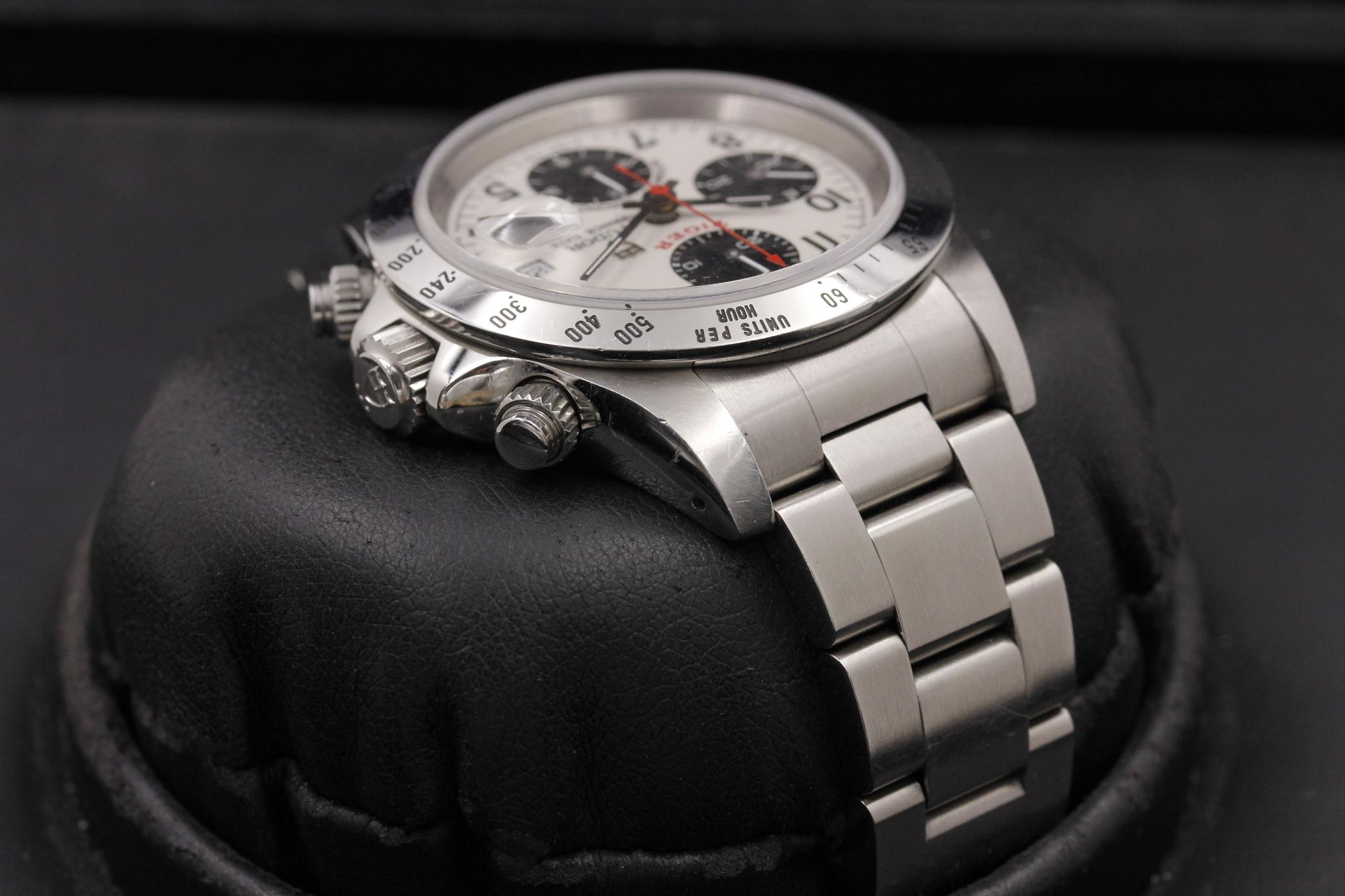 Watch Image 4