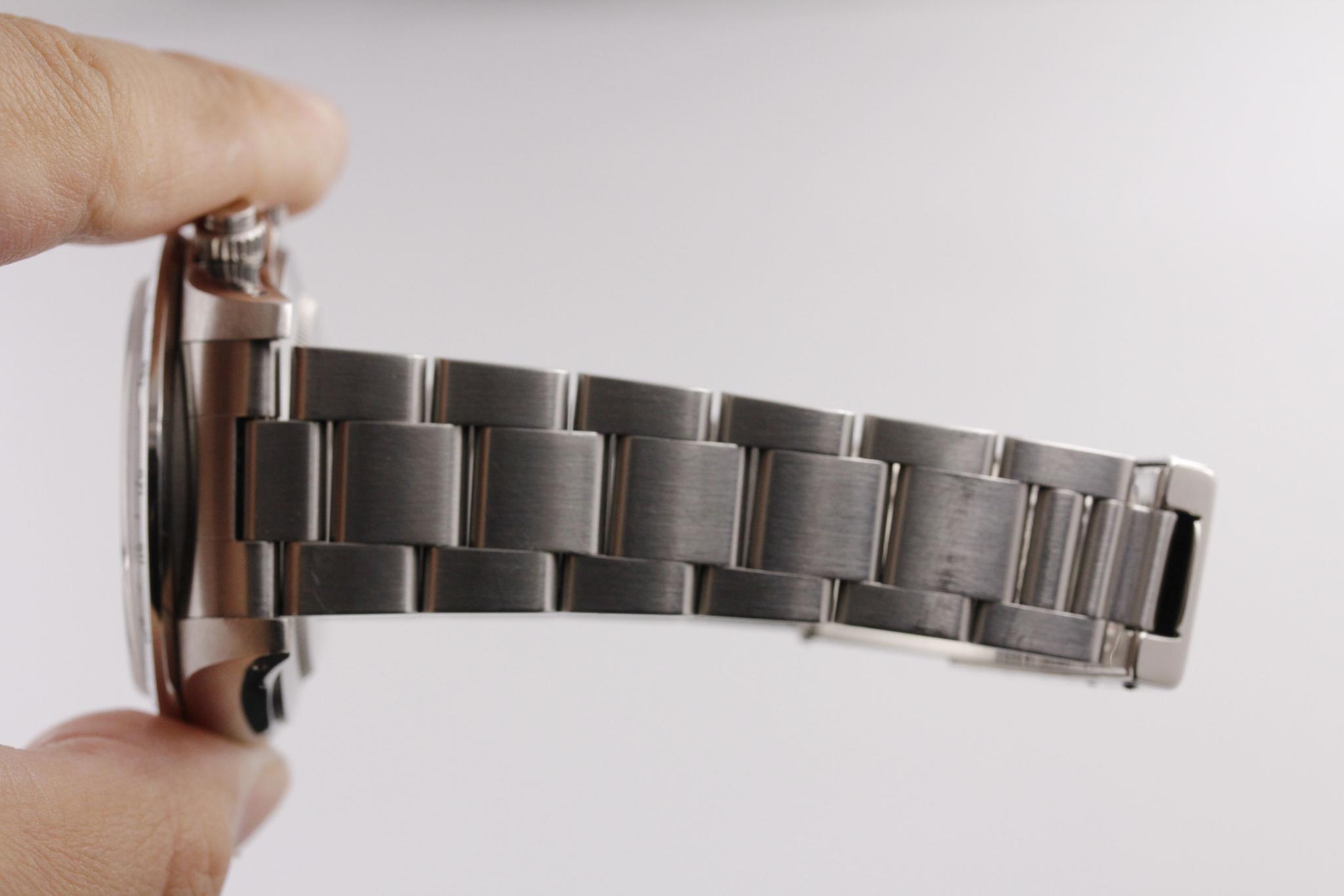 Watch Image 10