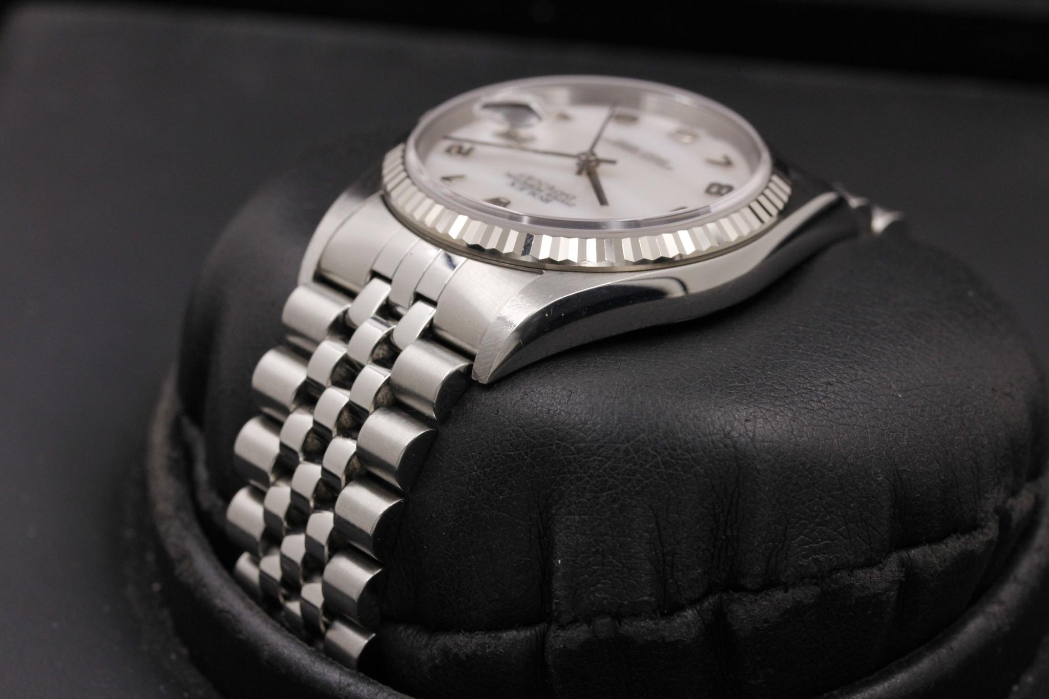 Watch Image 5