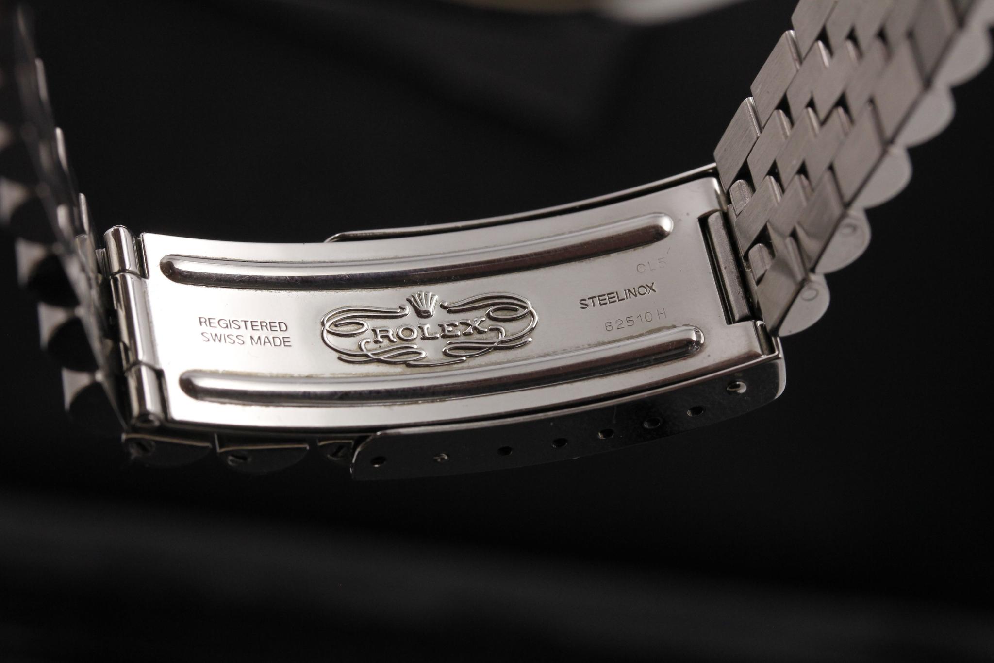 Watch Image 8