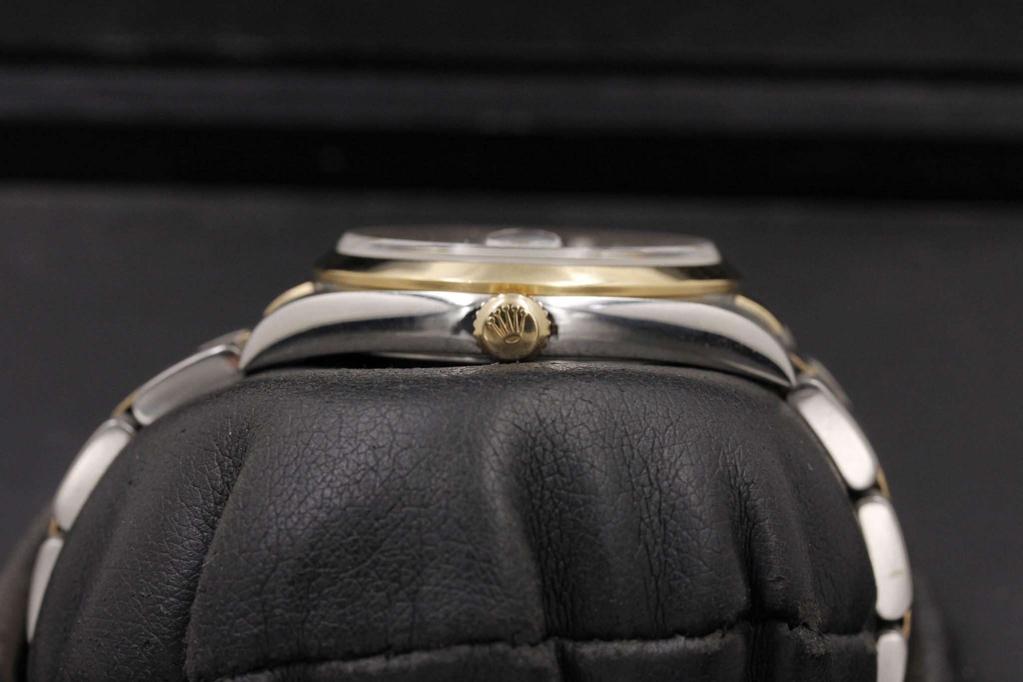 Watch Image 3