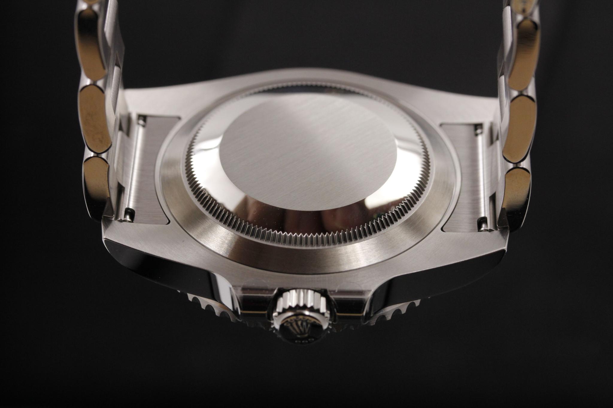 Watch Image 7