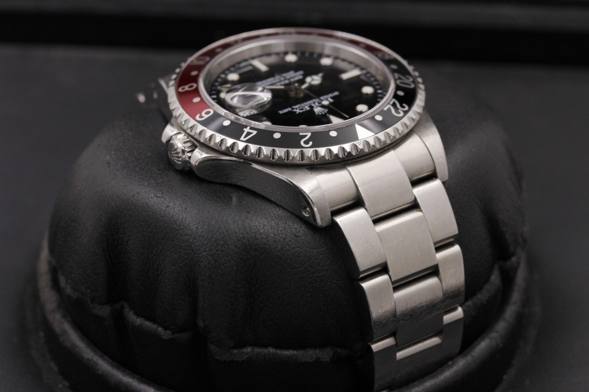 Watch Image 4