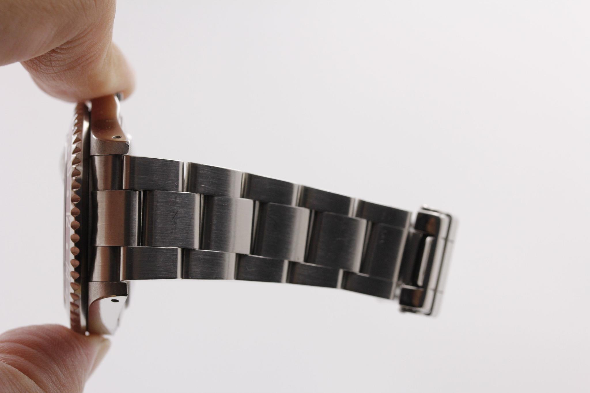 Watch Image 9