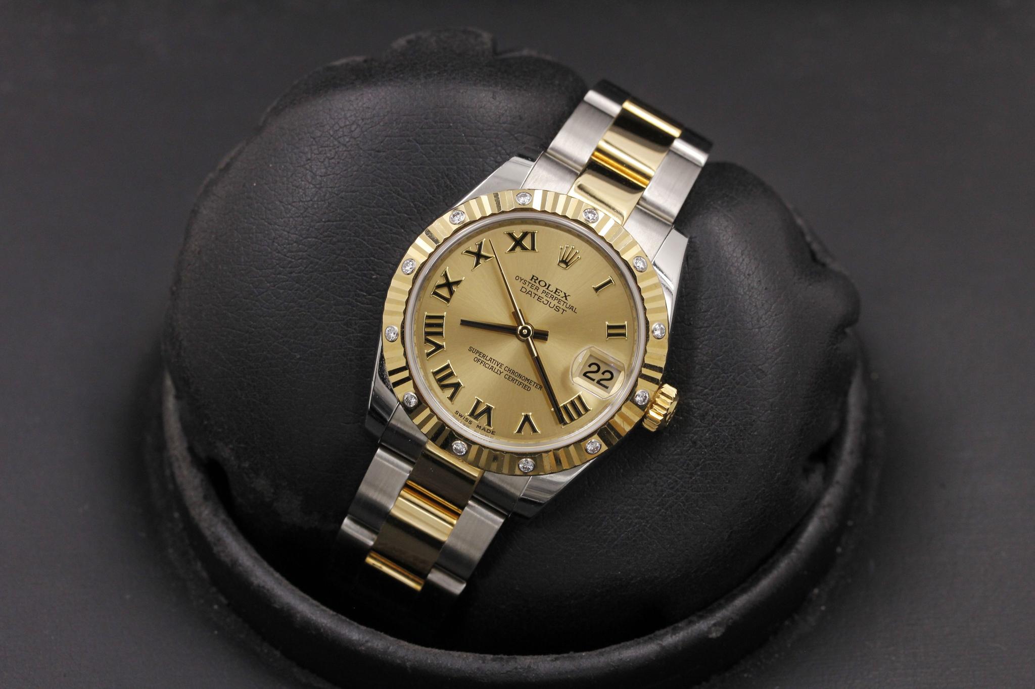 Watch Image 9
