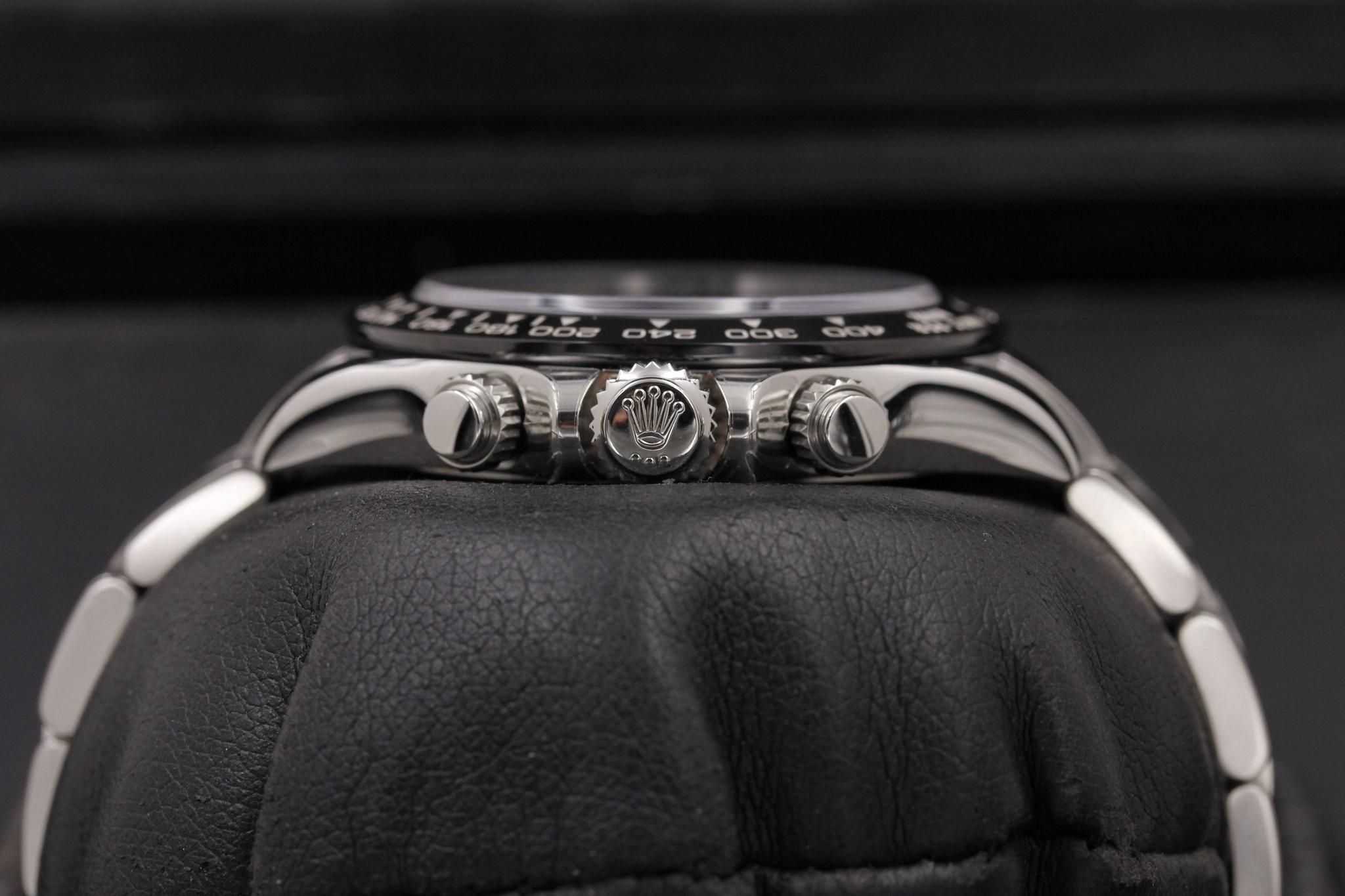 Watch Image 3