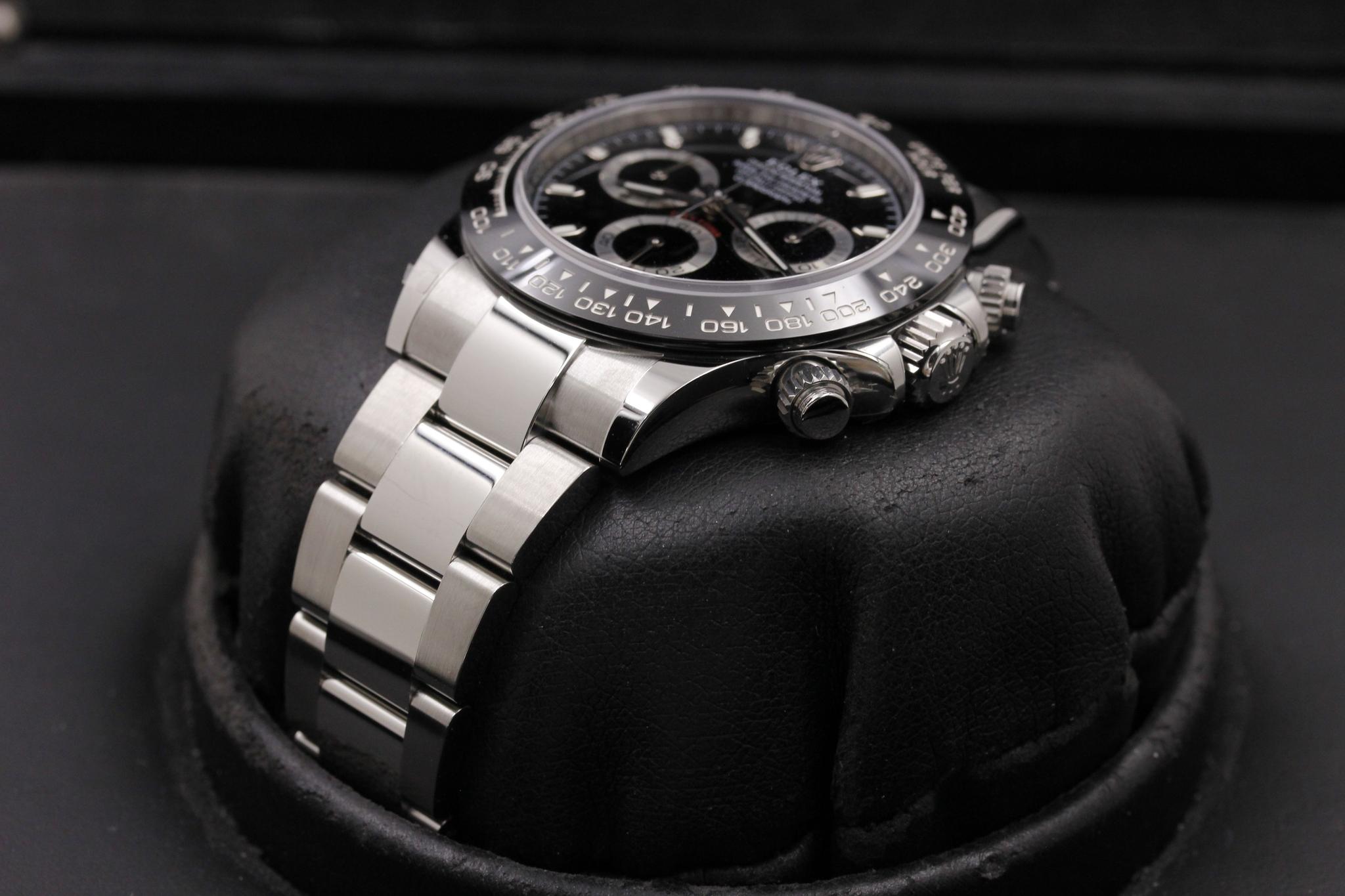 Watch Image 2