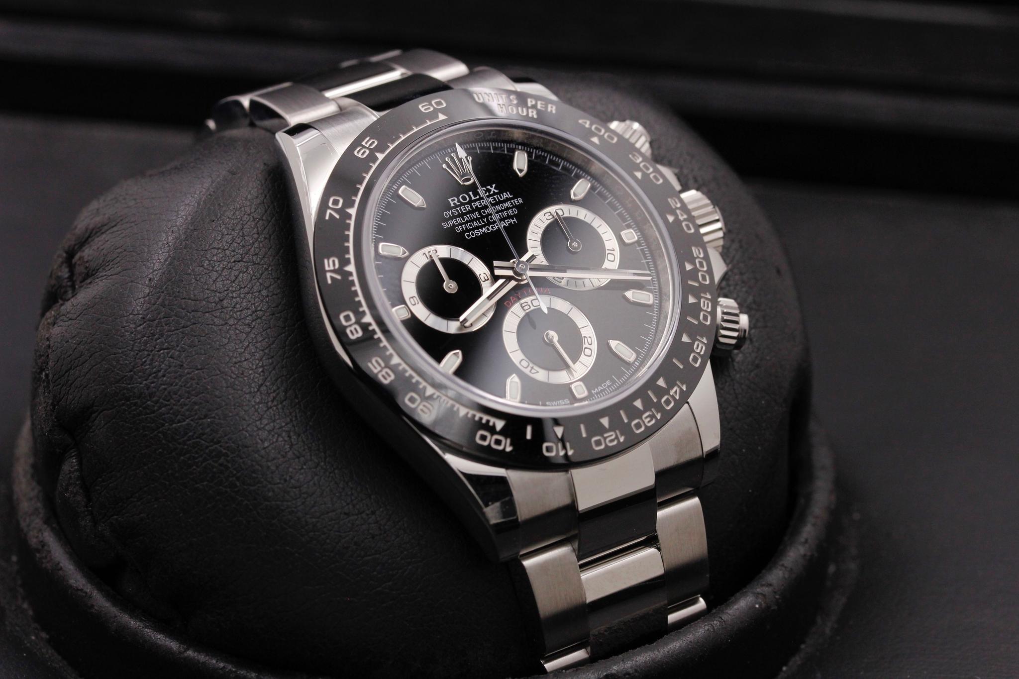 Watch Image 10