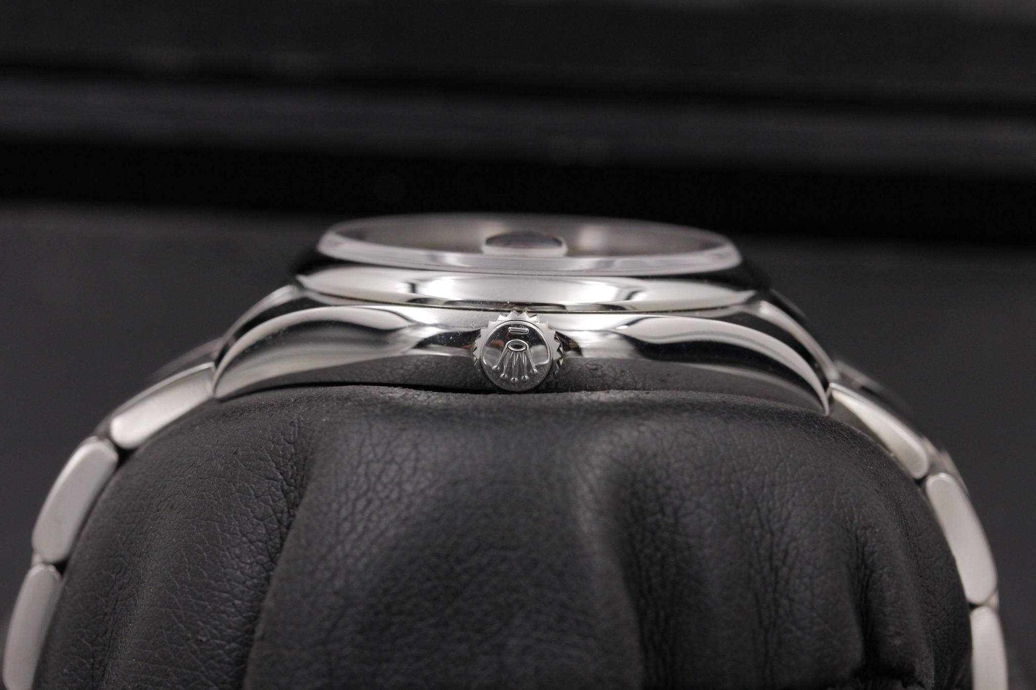 Watch Image 3