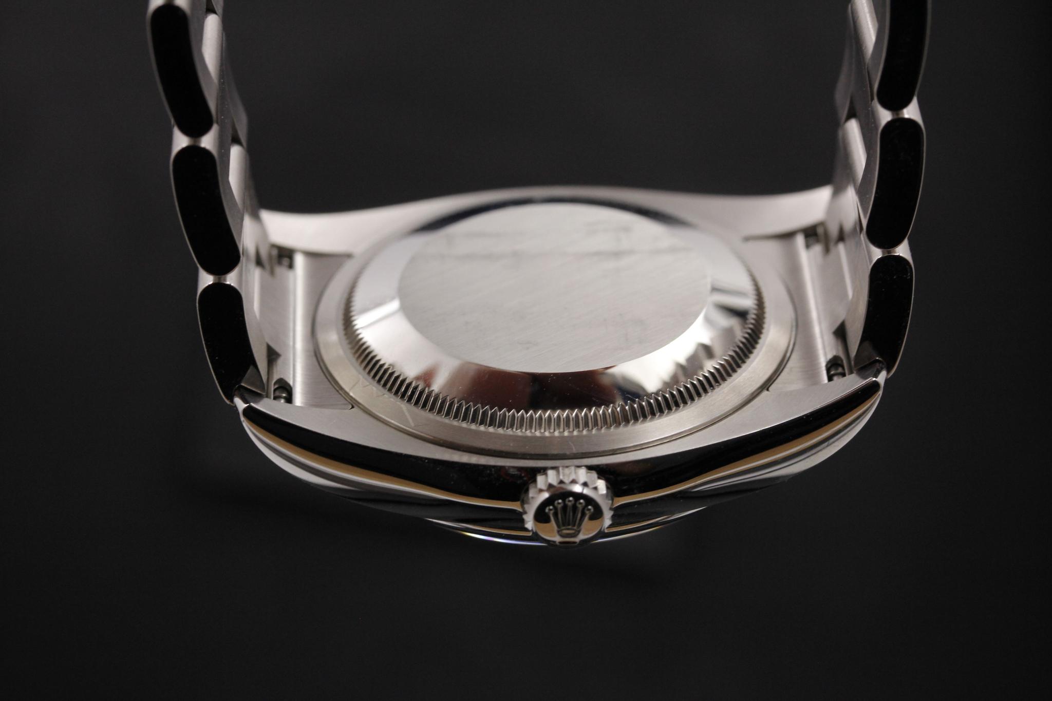 Watch Image 7