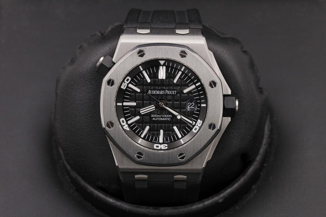 Audemars Piguet Royal Oak Offshore Diver 15703