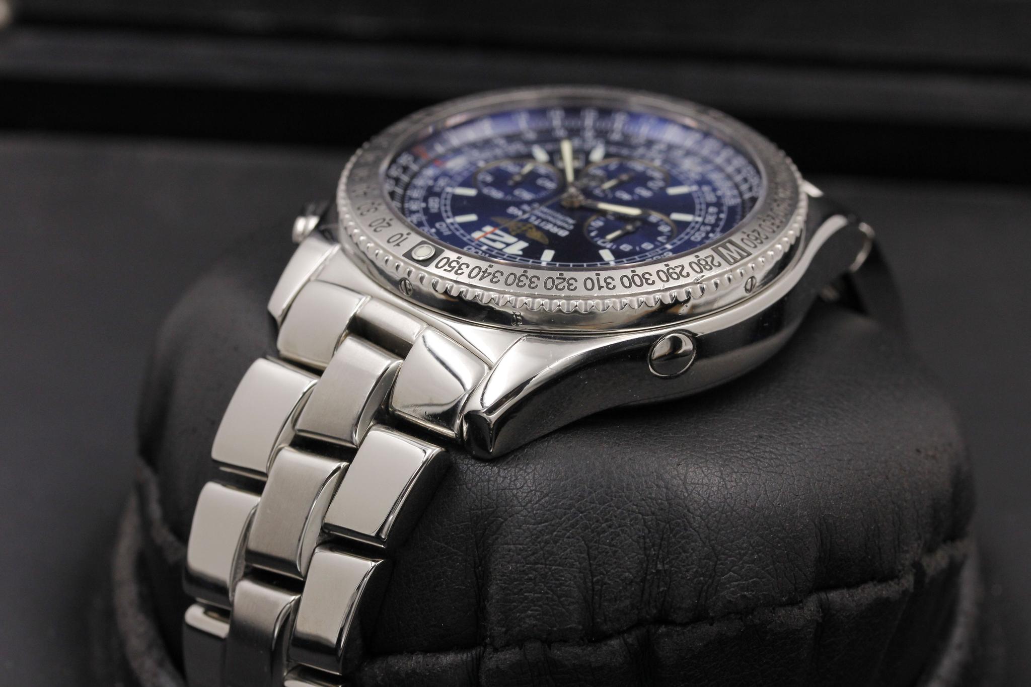 Watch Image 3