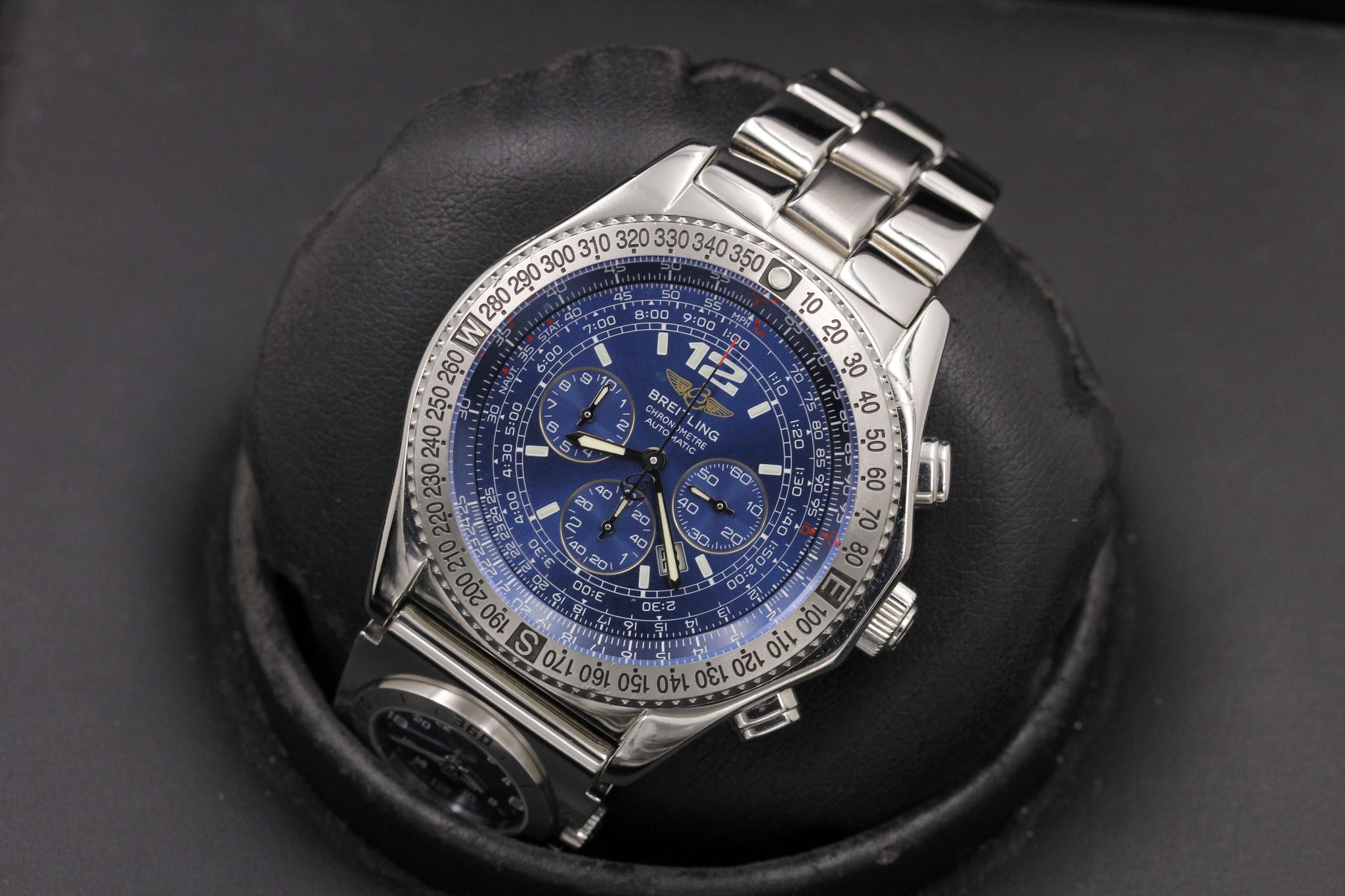 Watch Image 10