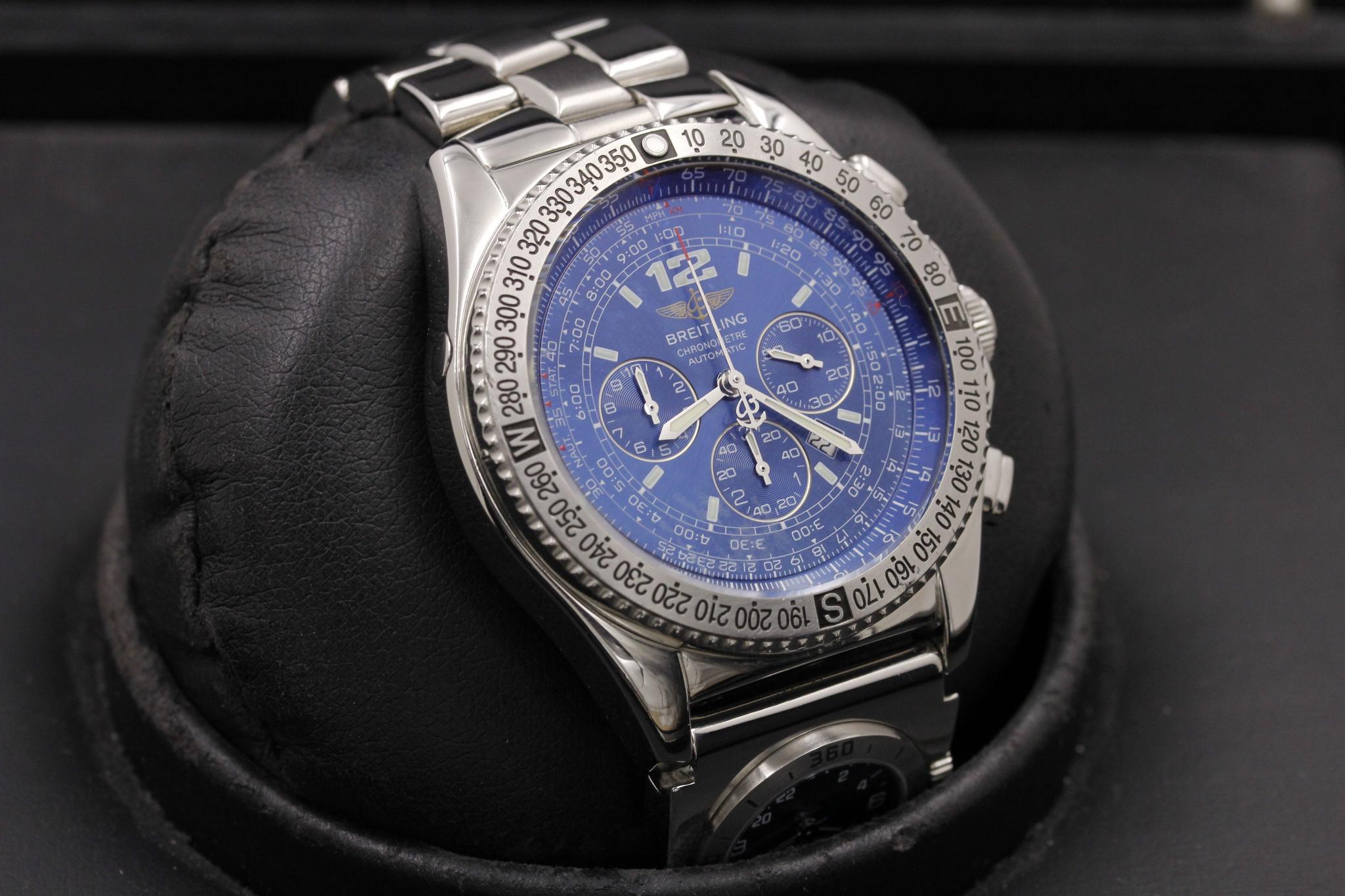 Watch Image 11